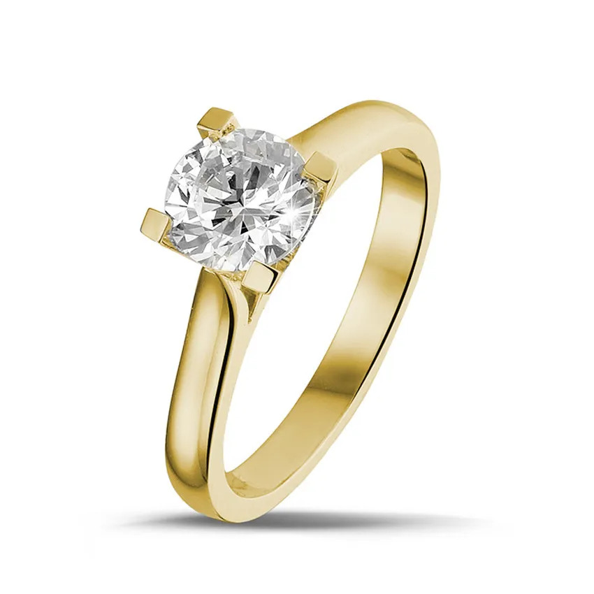 0.90 quilates anillo solitario diamante en oro amarillo 