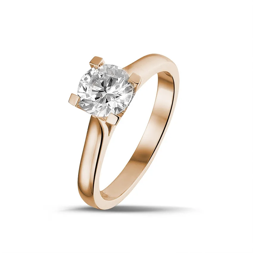 1.00 quilates anillo solitario diamante en oro rojo 