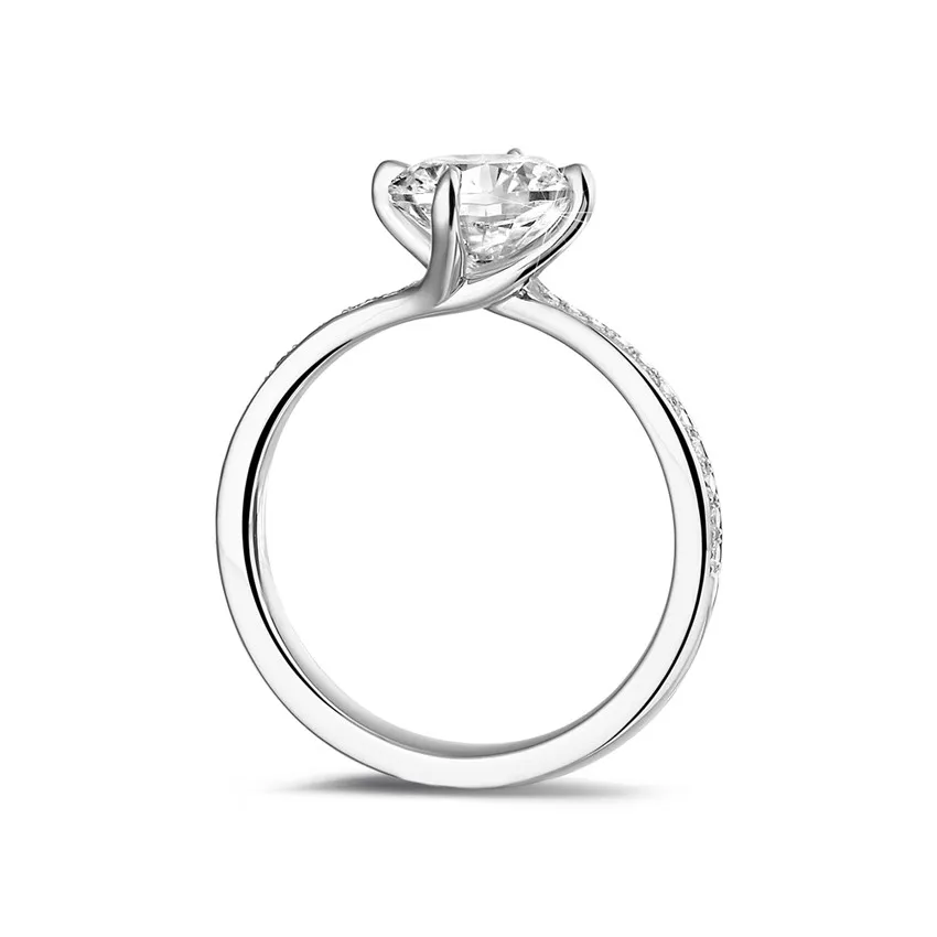 1.50 quilates anillo solitario diamante en platino con diamantes en los lados 
