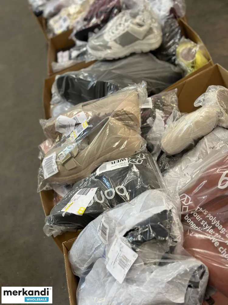 4 € por par en una mezcla de zapatos, cartón mixto que incluye diferentes modelos y tamaños, palet de liquidación, incluidos zap