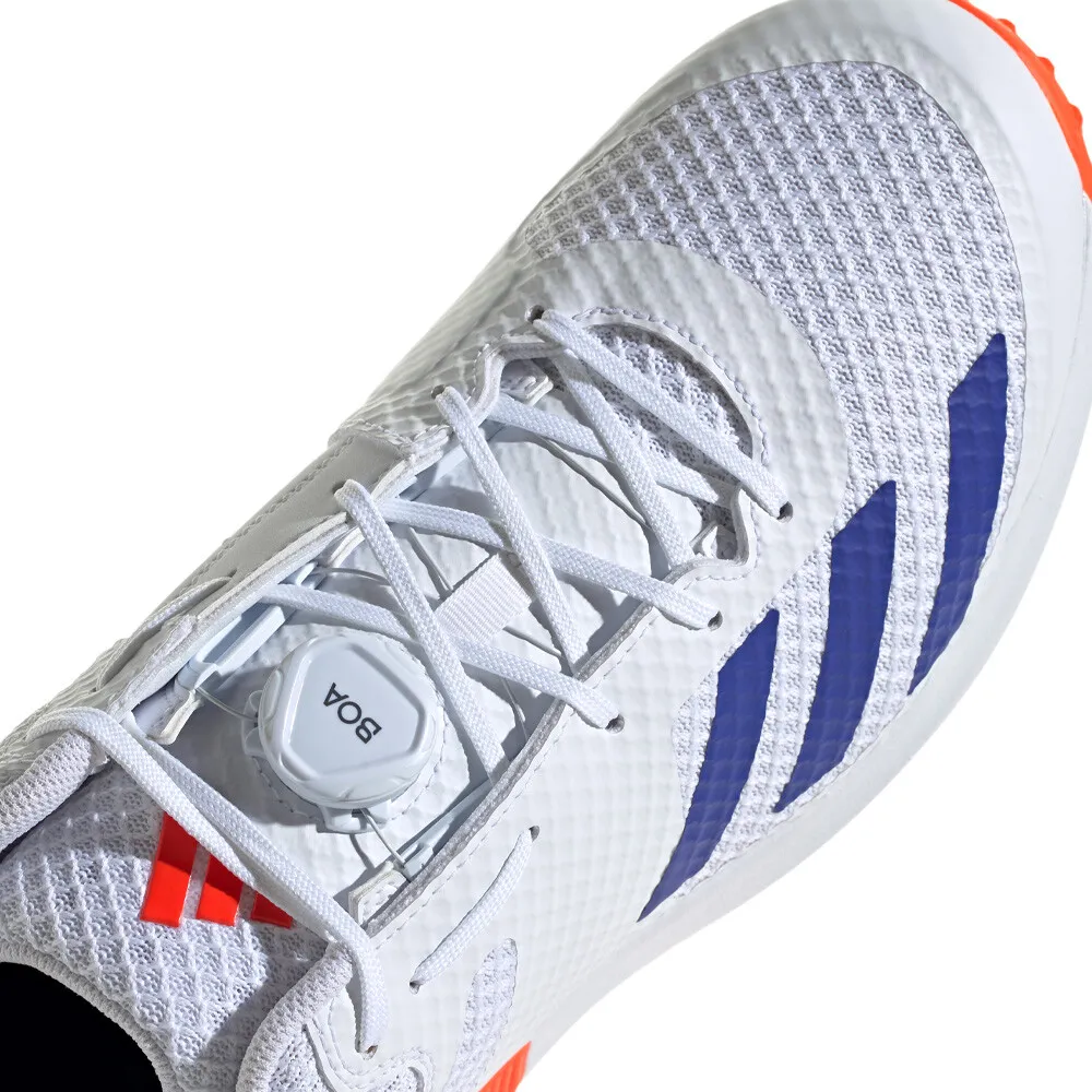 ADIDAS ADIPOWER VECTOR MID ZAPATILLAS DE CRíQUET  SS24
