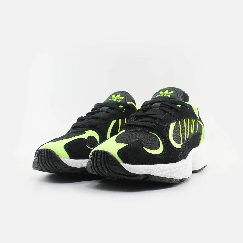 ADIDAS YUNG1 EE5317