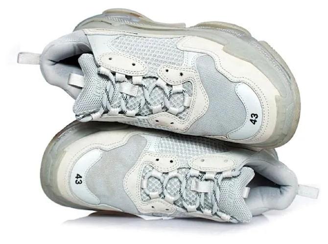 balenciaga, Zapatillas Triple S en gris 