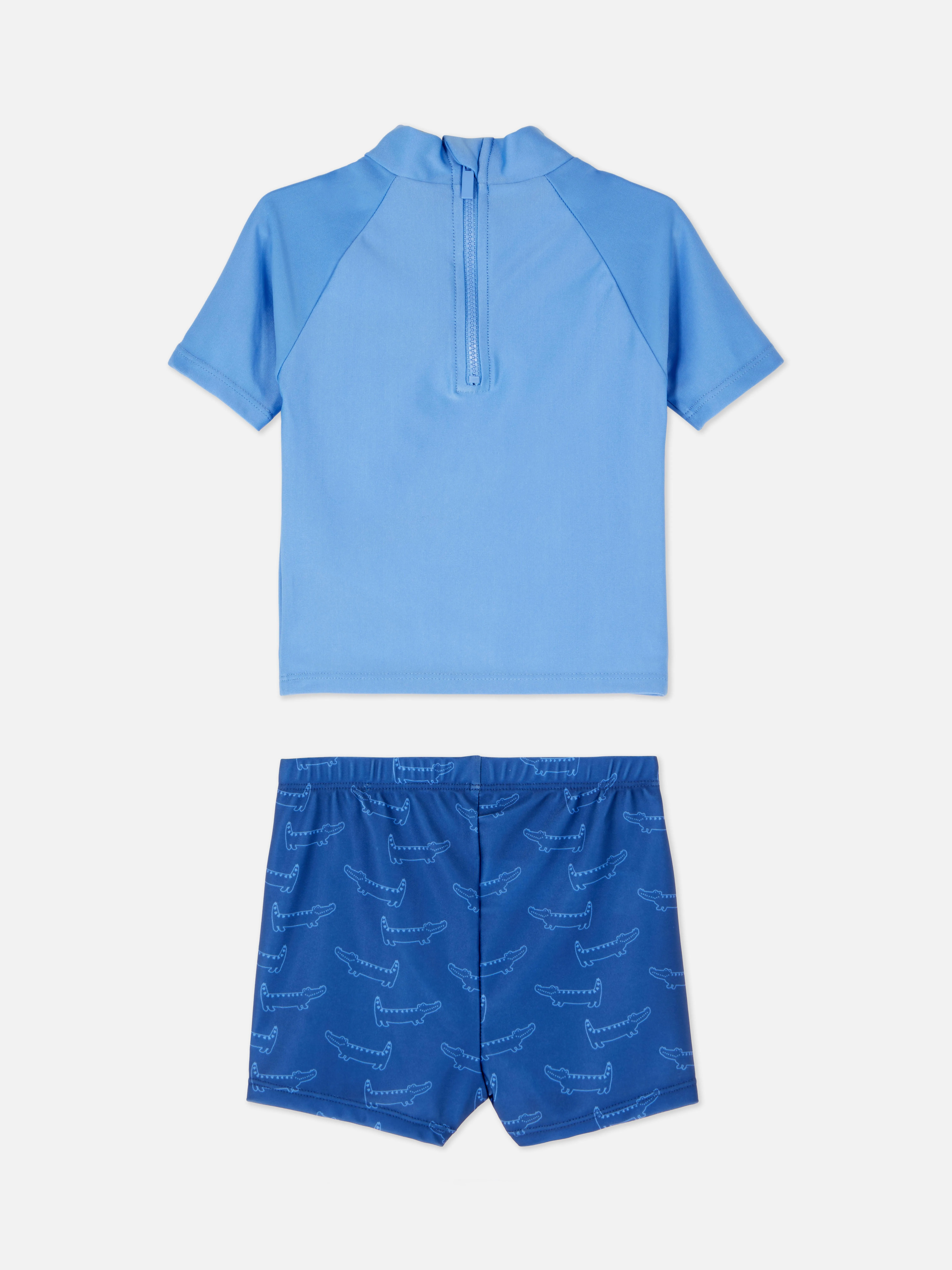 Bañador y camiseta con cocodrilo
