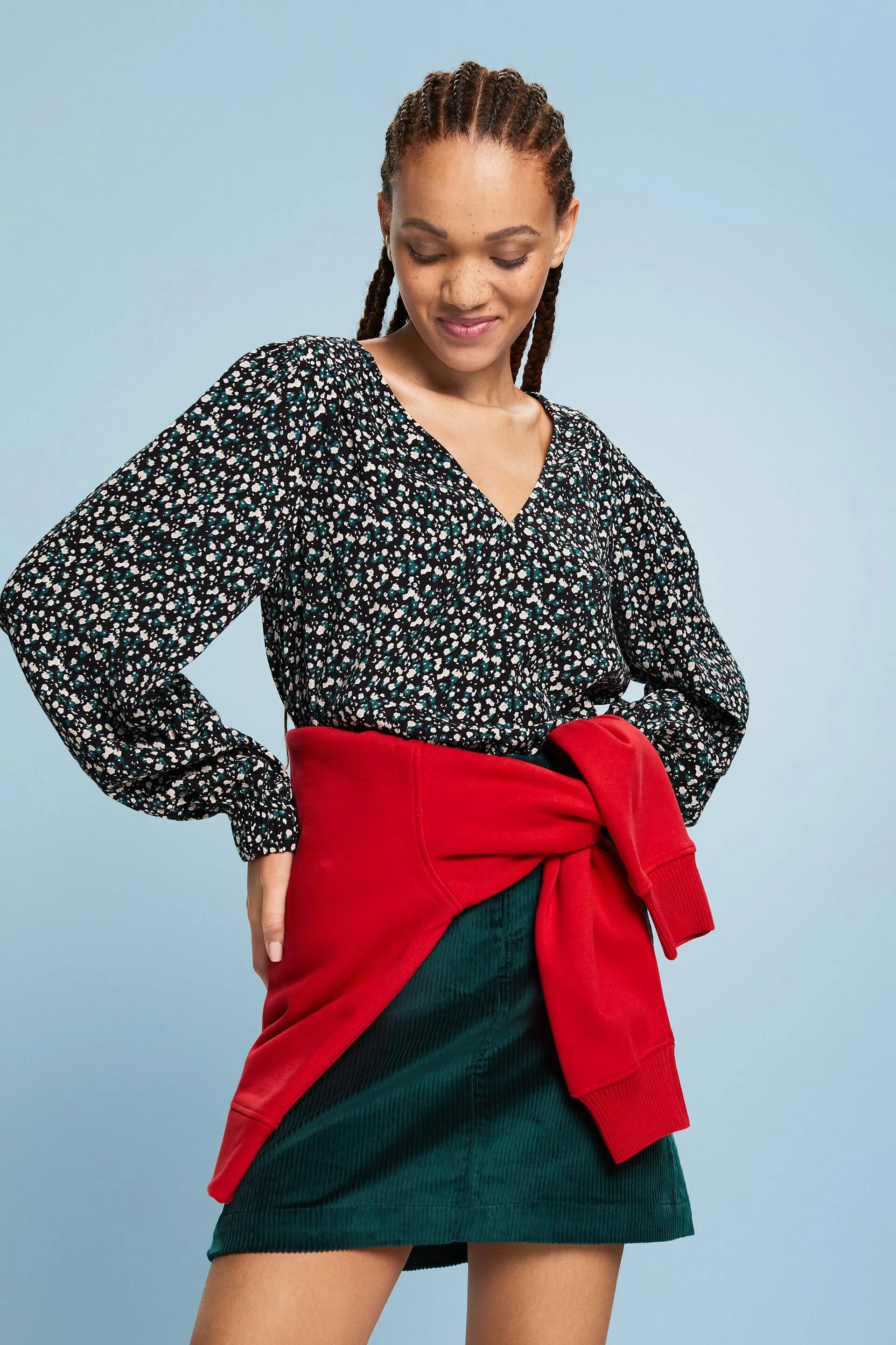 Blusa de cuello pico con estampado