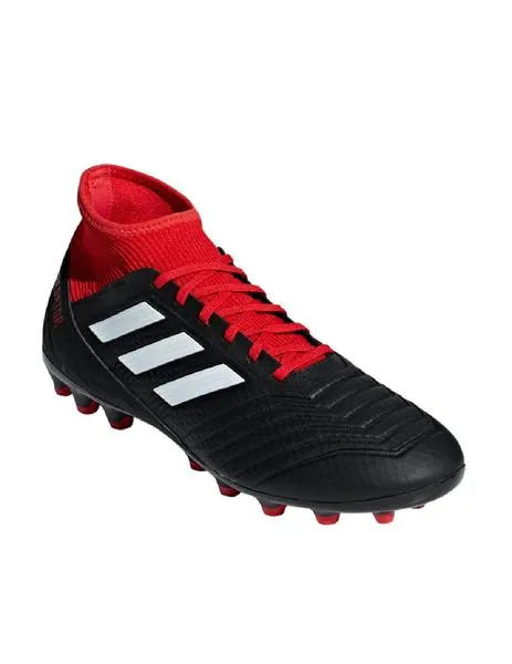 bota adidas predator negra