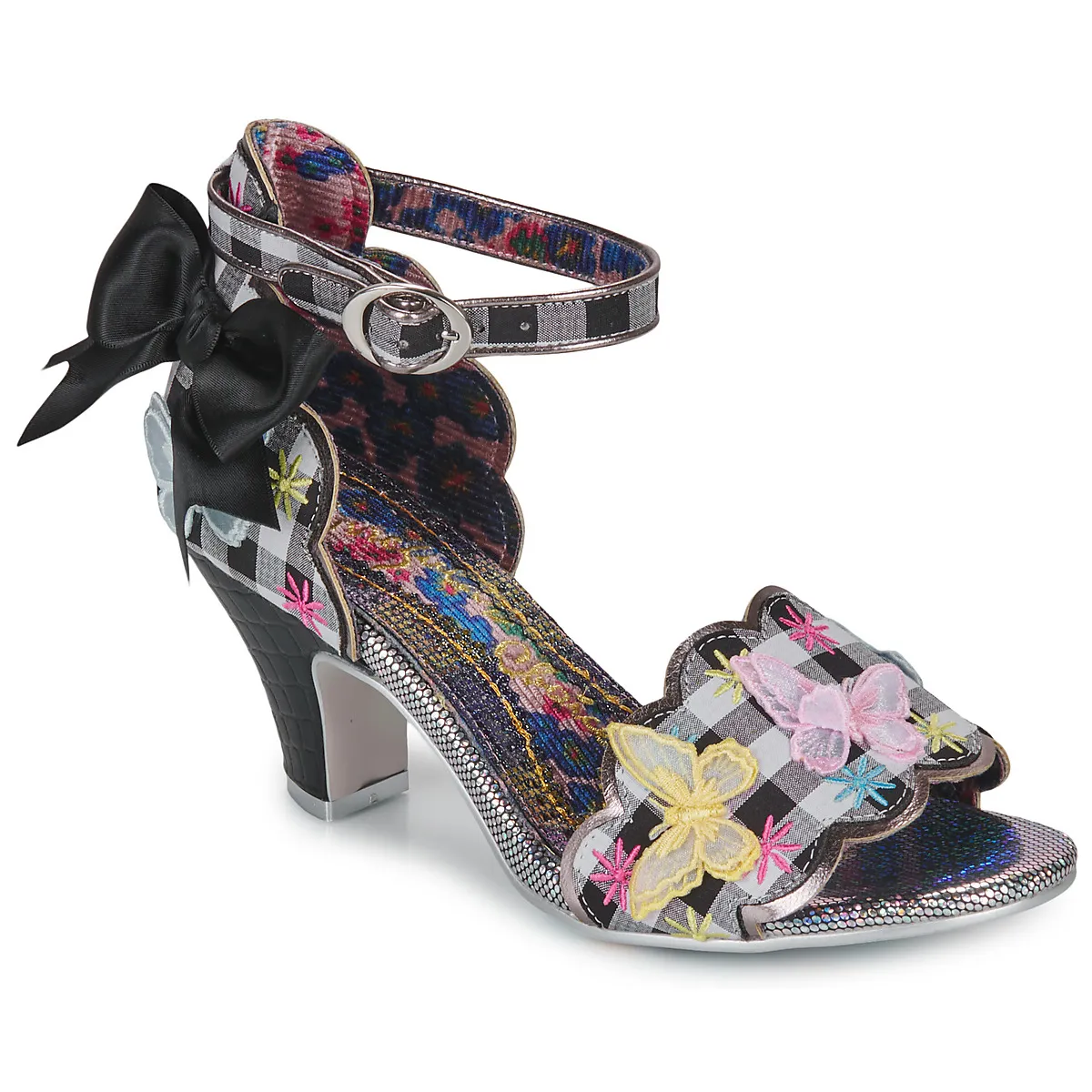 BUTTERFLIES AND BOWS