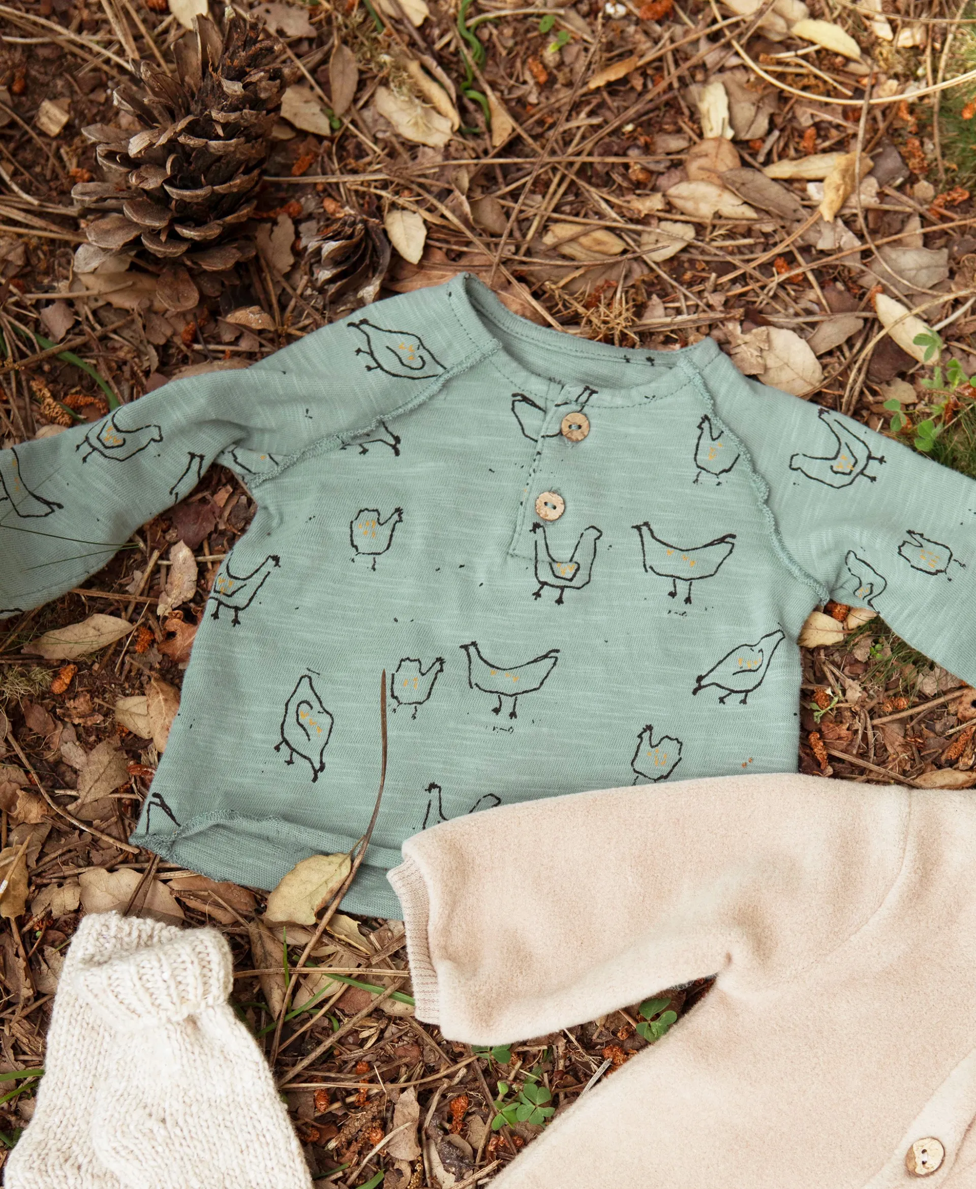 Camiseta con estampado de gallinas | Mother Lúcia