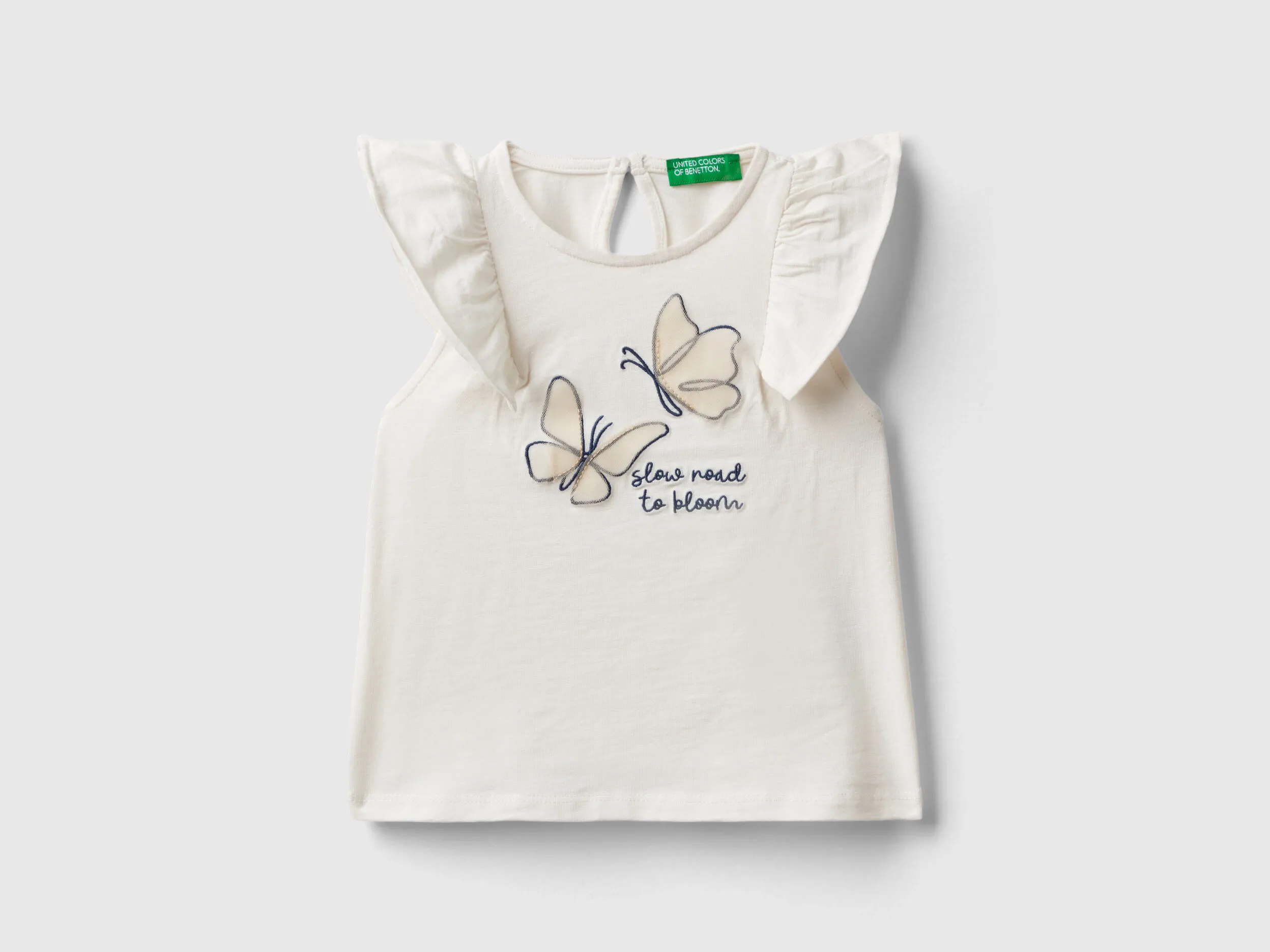 Camiseta con estampado y tul