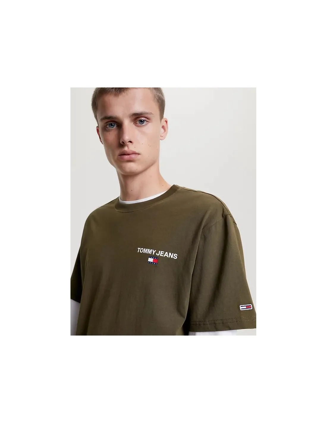 Camiseta con logo trasero y corte clásico de Tommy Jeans