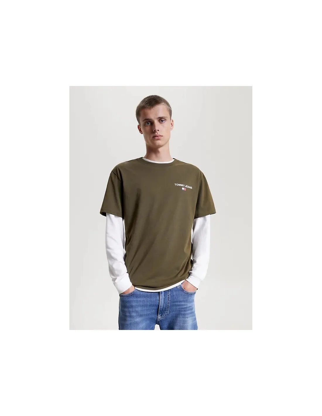 Camiseta con logo trasero y corte clásico de Tommy Jeans