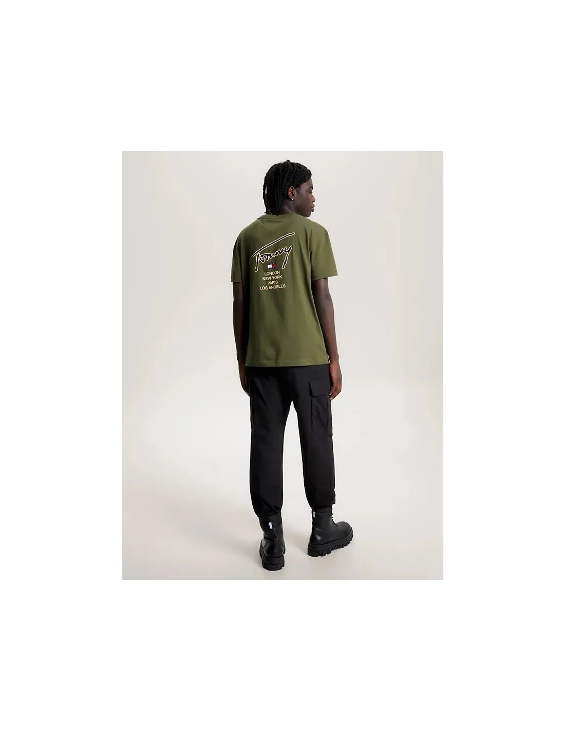 Camiseta de corte clásico con logo distintivo de Tommy Jeans