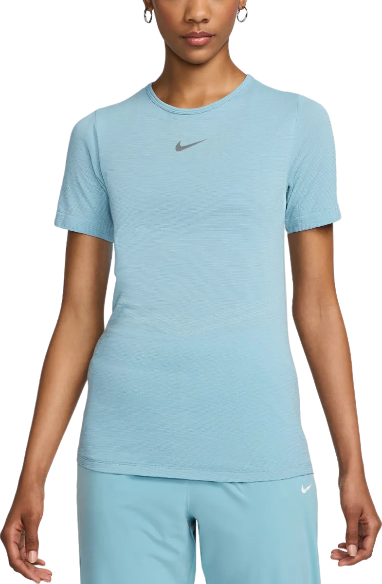 Camiseta Nike Swift Wool