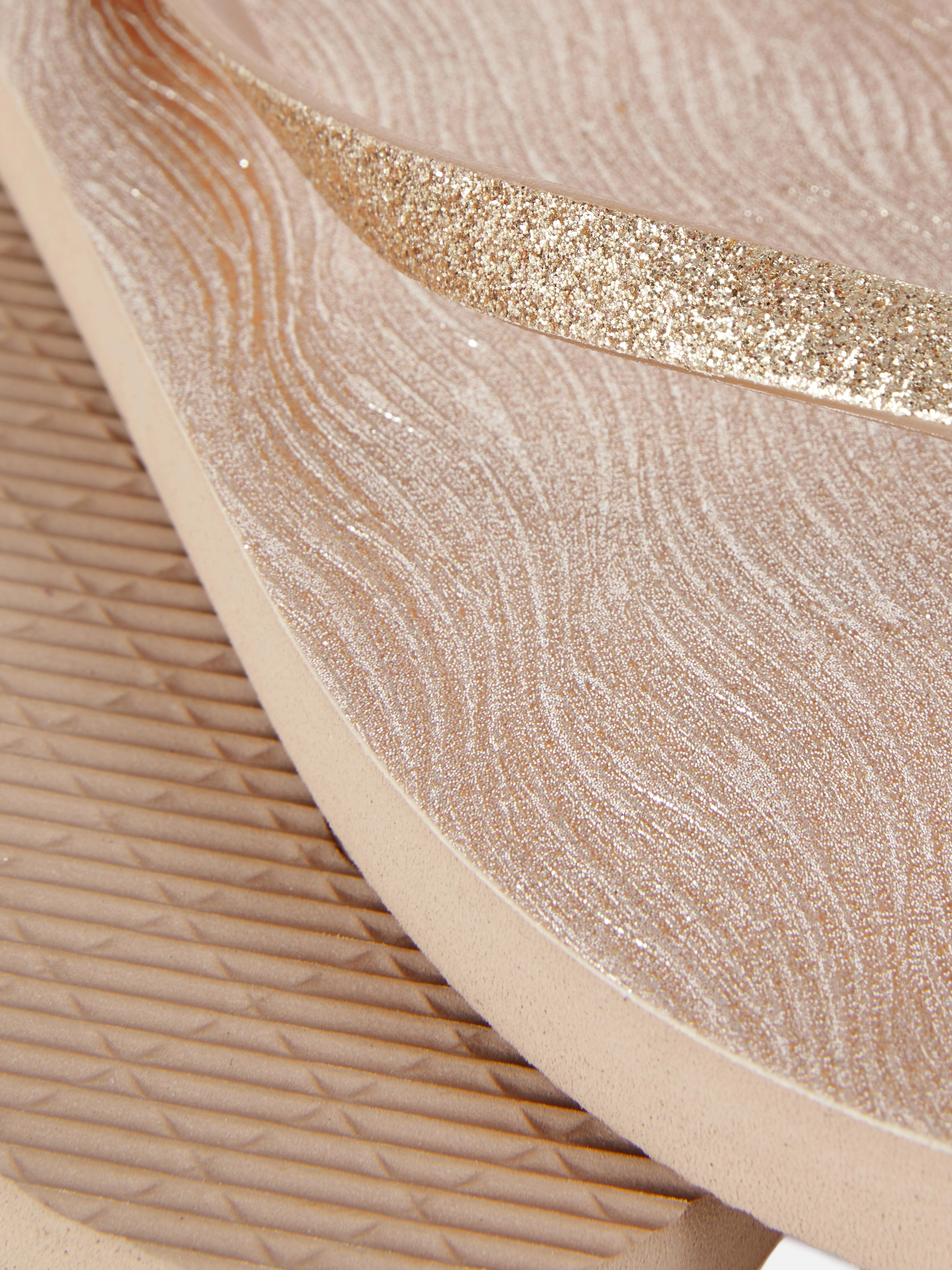 Chanclas brillantes metalizadas