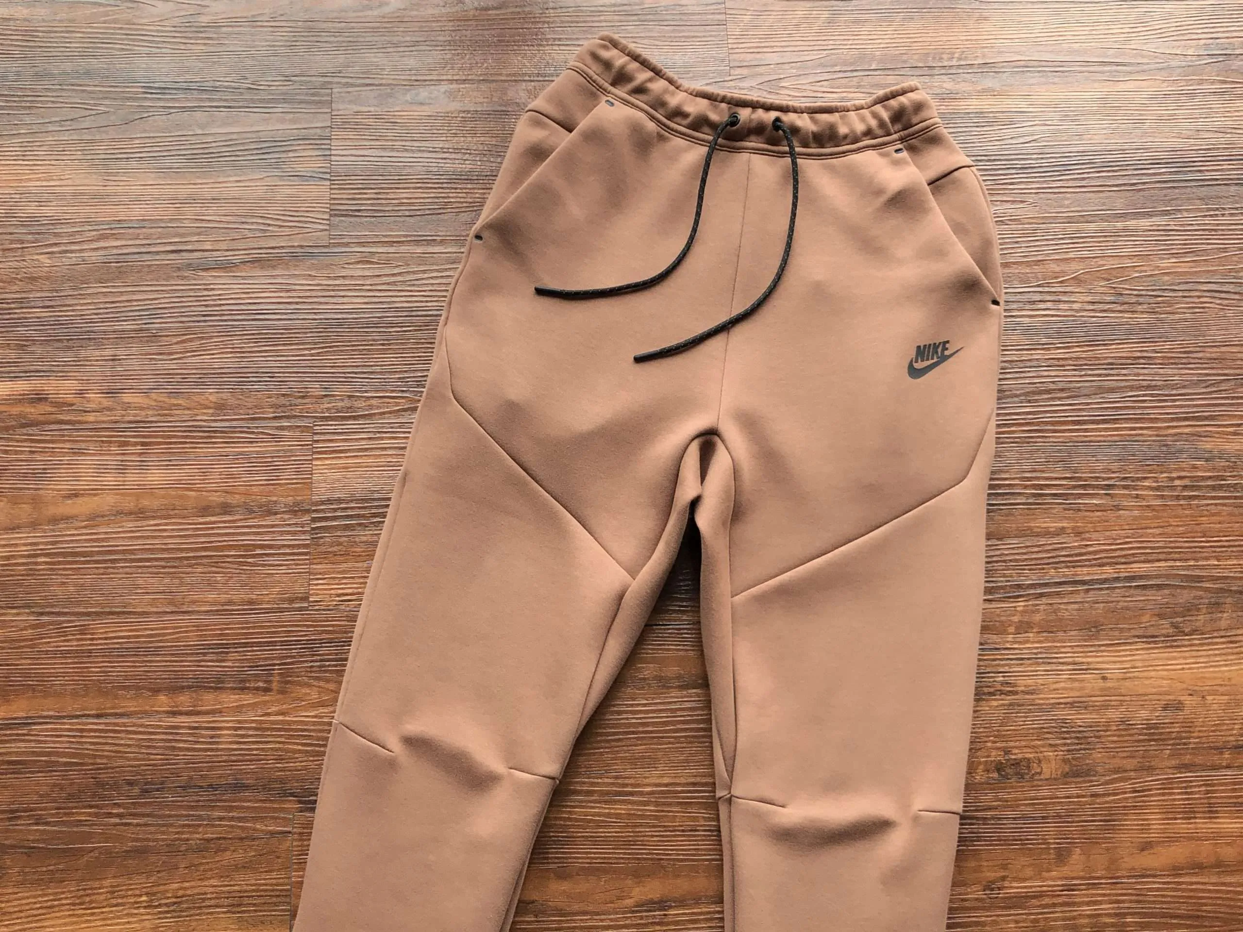 Chándal Nike Tech Fleece Beige