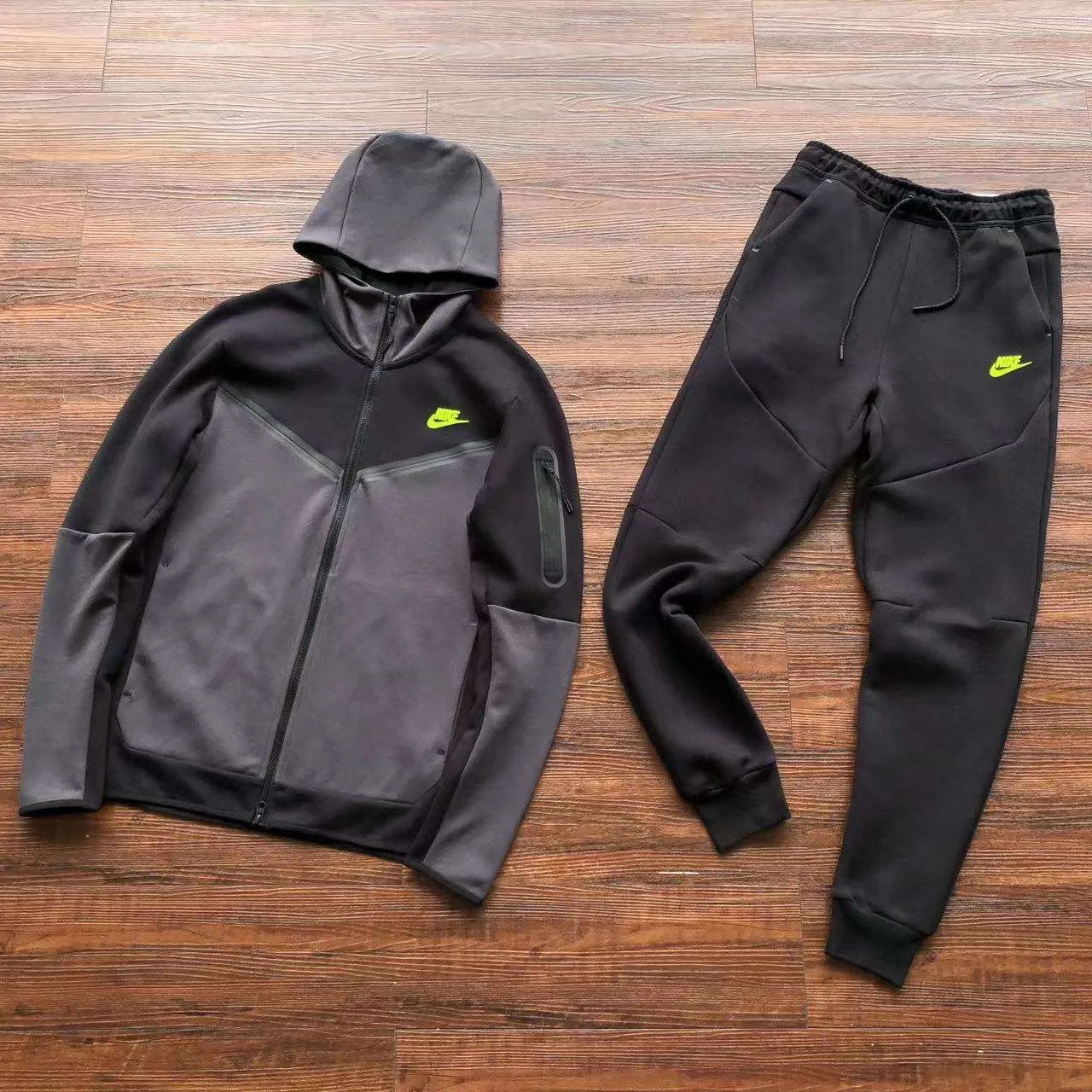 Conjunto de Chándal Nike Tech Fleece – TF40