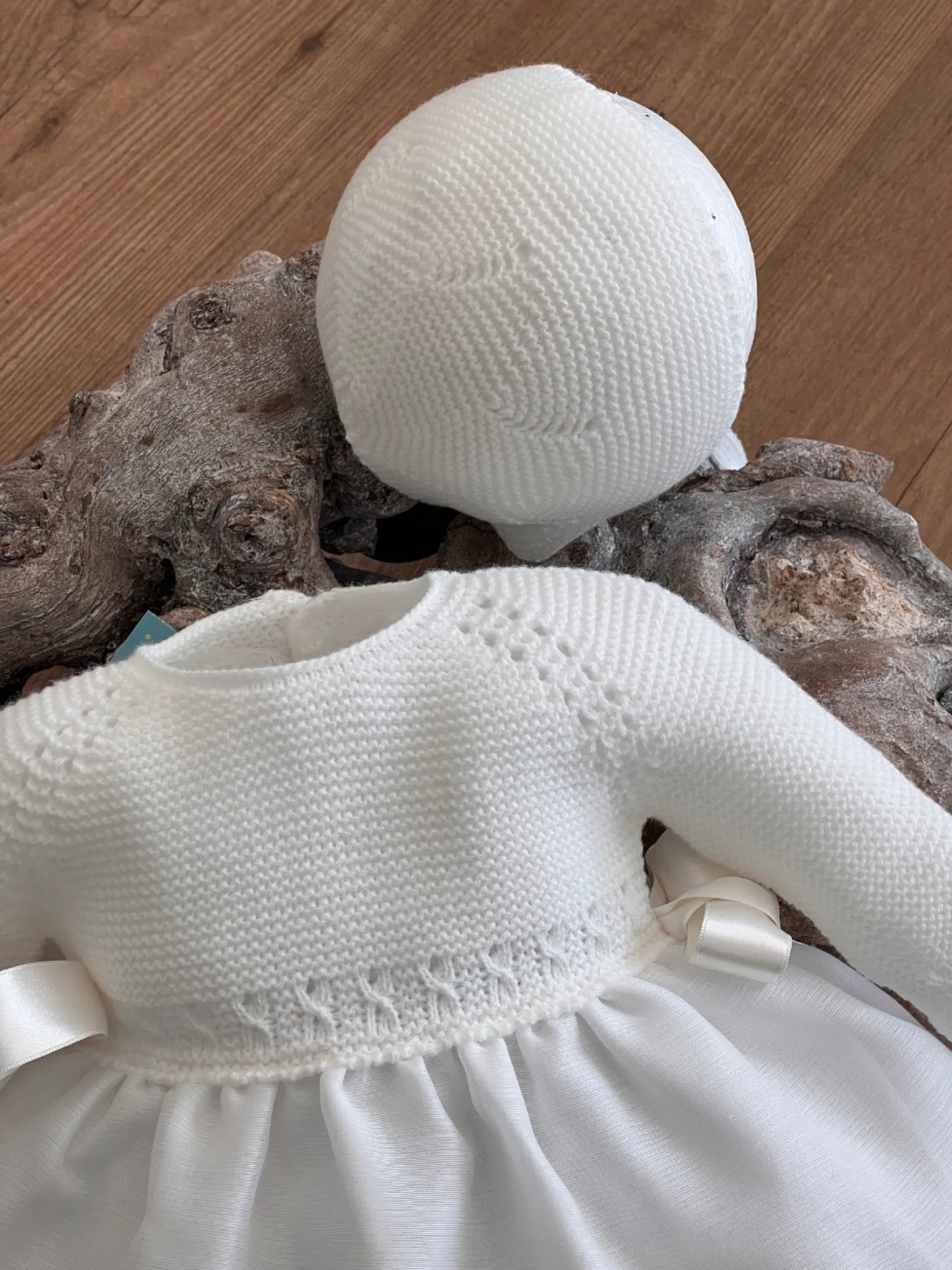 Conjunto tres piezas de bautizo para niña. Colección Lula