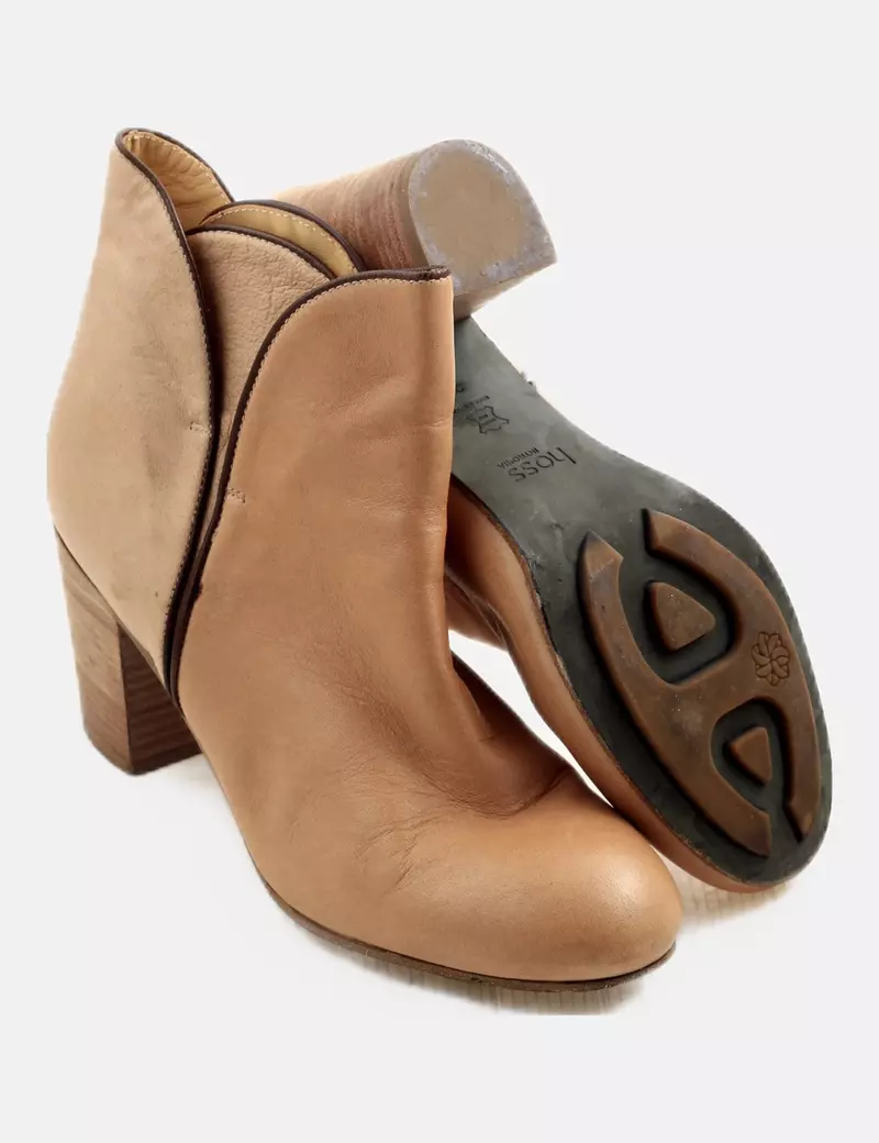 Hoss Intropia Botín camel básico