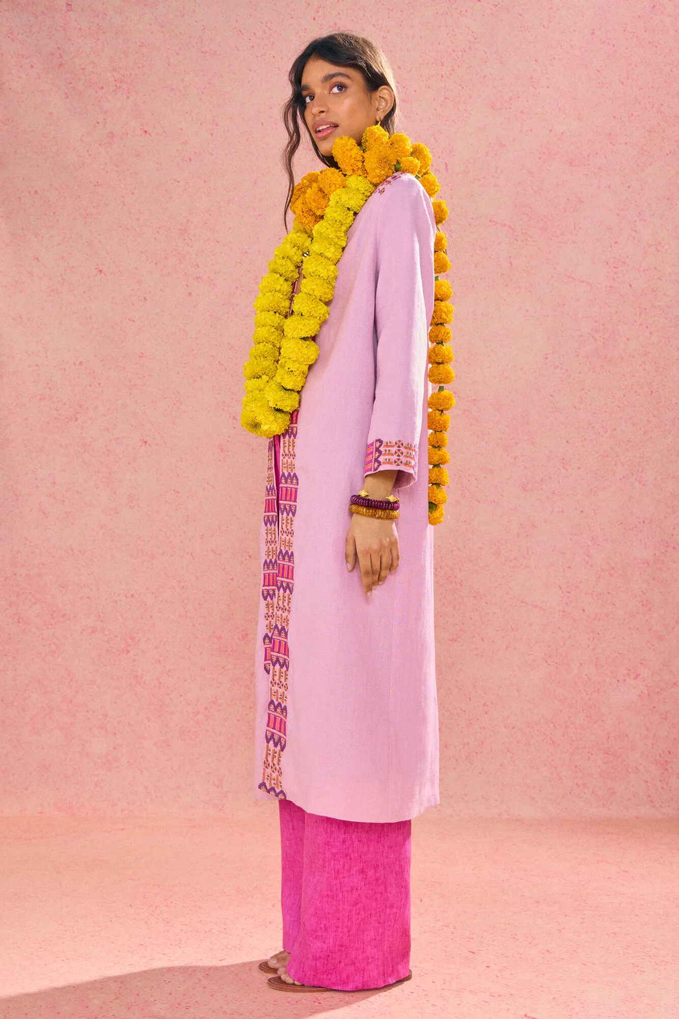 Hoss Intropia Carmela. Kimono largo de lino bordado