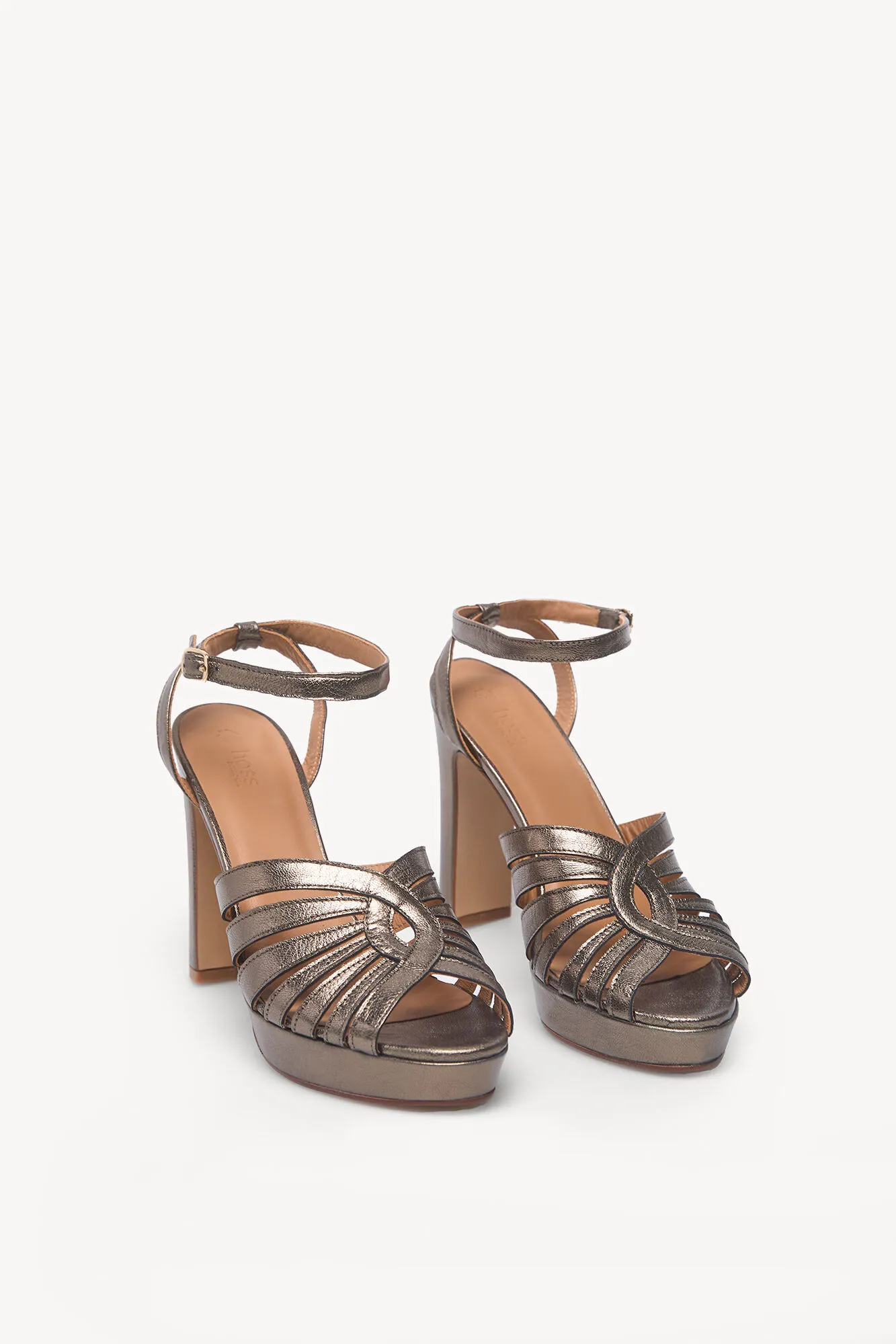 Hoss Intropia Naiara. Sandalias metalizadas con plataforma