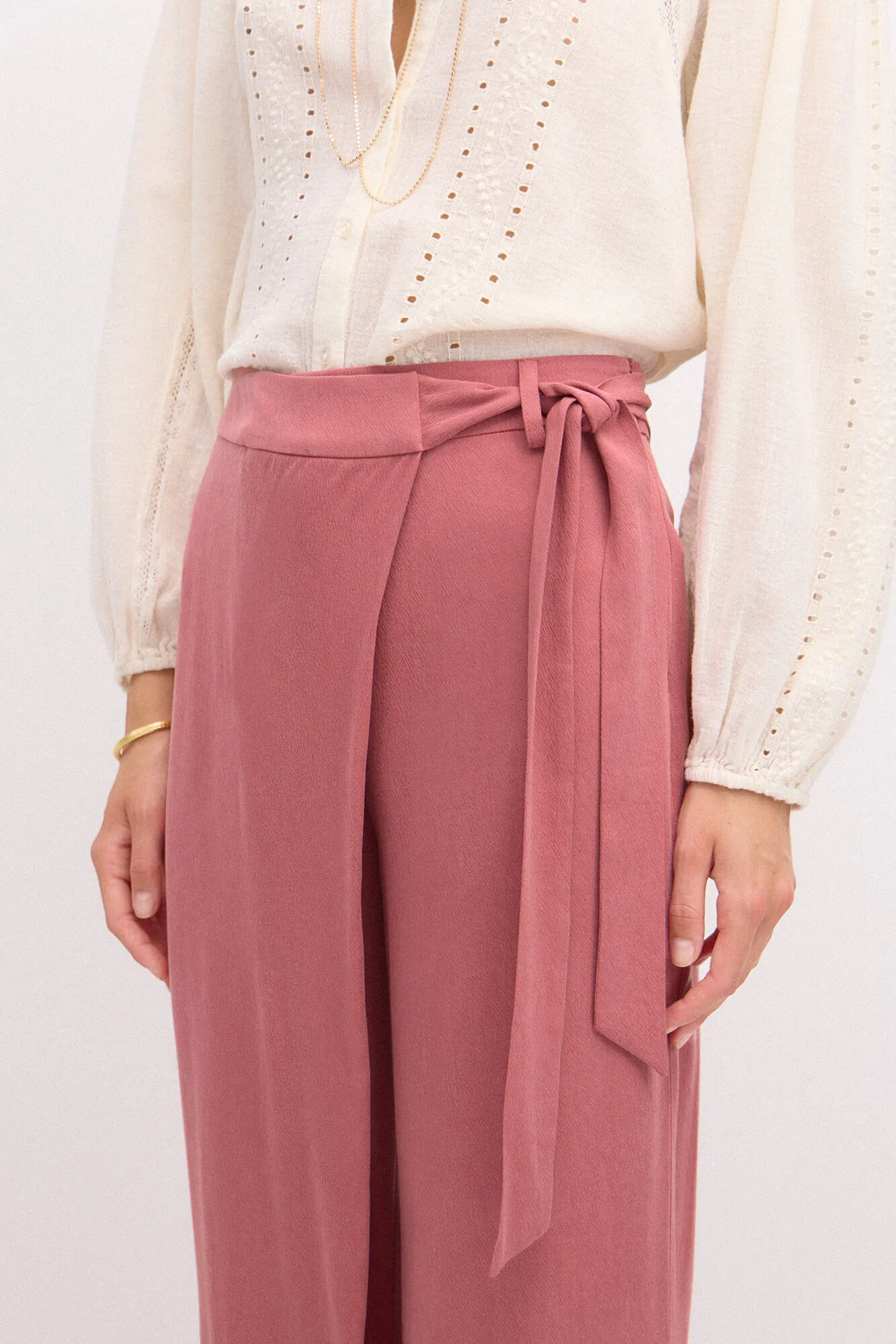 Hoss Intropia Paula. Pantalón ancho cruzado
