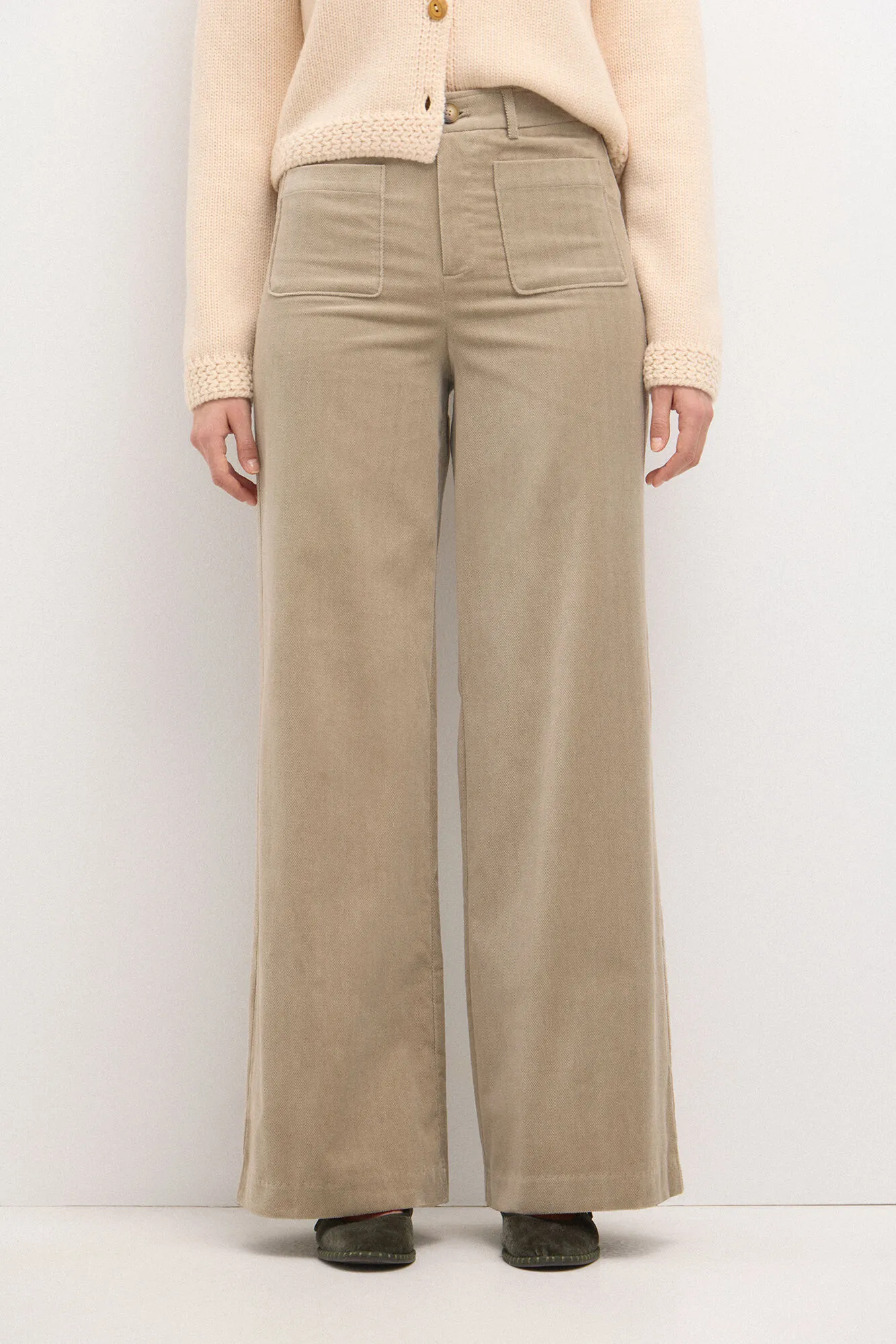 Hoss Intropia Pepita. Pantalón recto de terciopelo