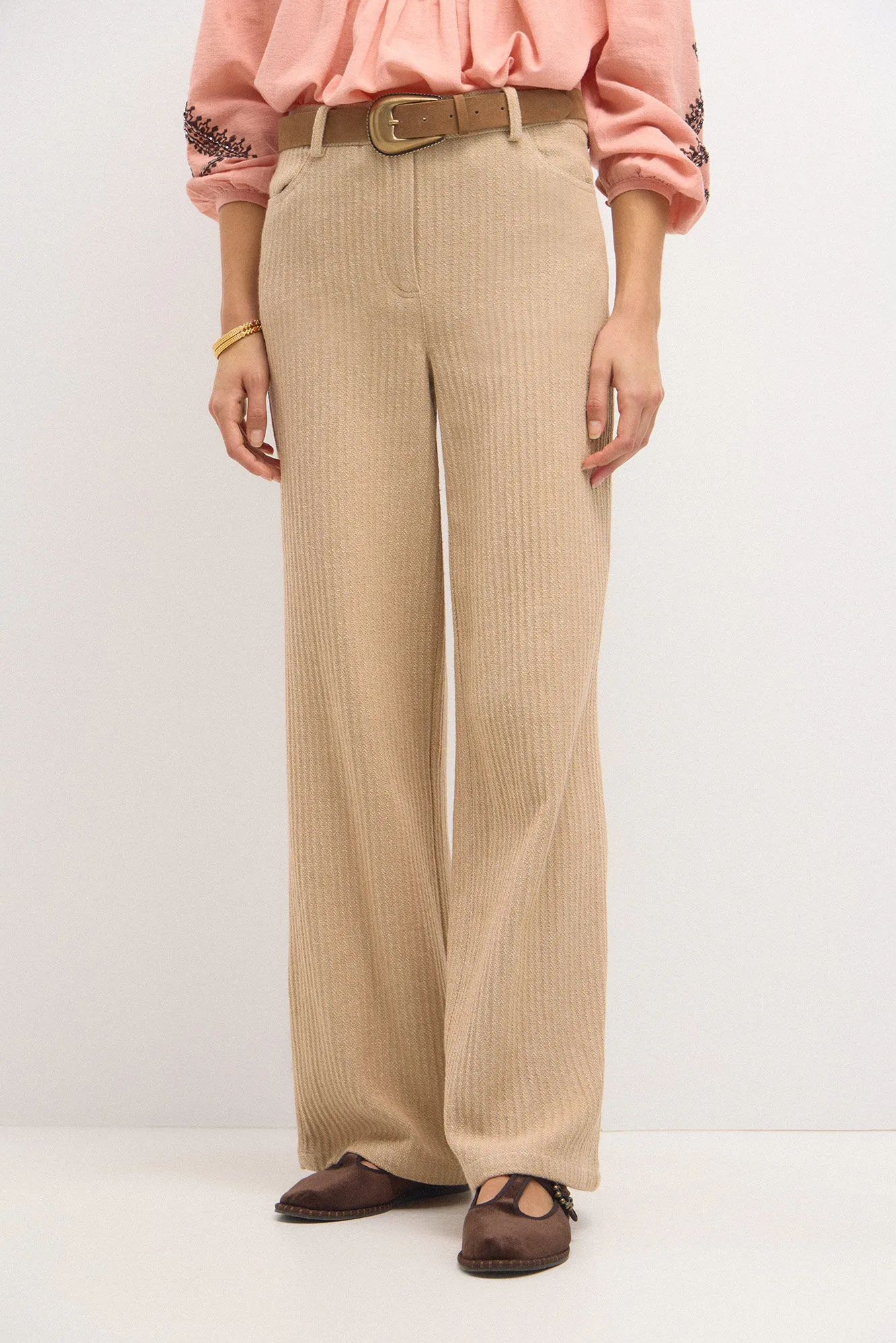 Hoss Intropia Petra. Pantalón amplio de espiga