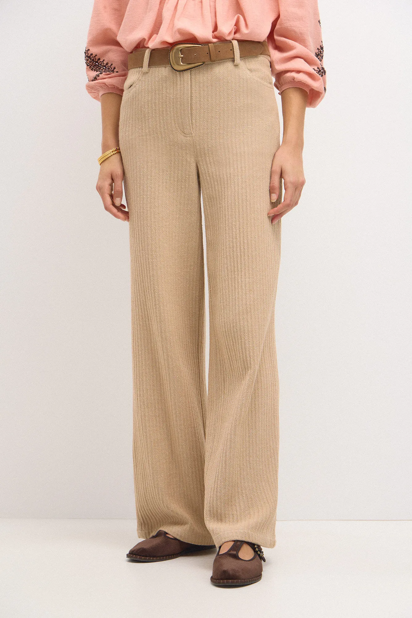 Hoss Intropia Petra. Pantalón amplio de espiga