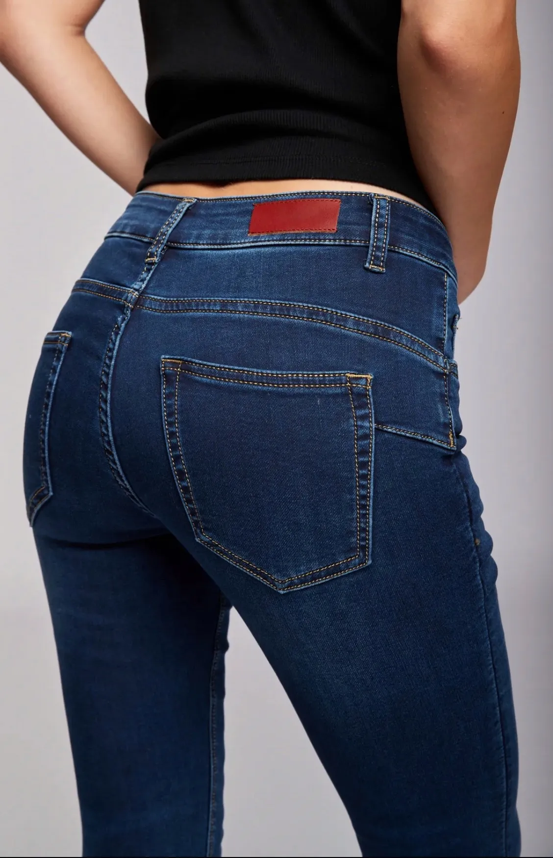 Jeans Pitillo Básico – PUSH UP Azul Oscuro