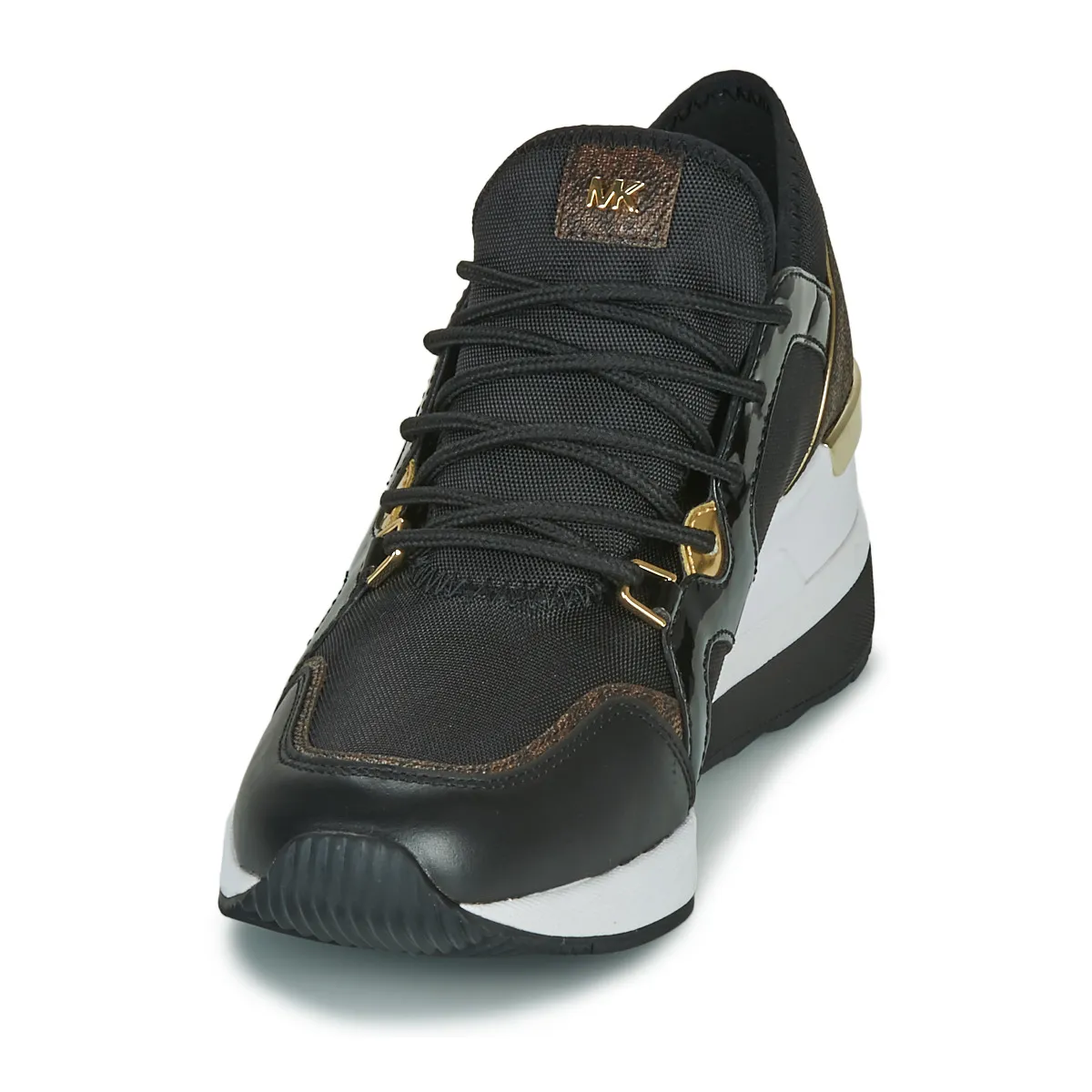 LIV TRAINER