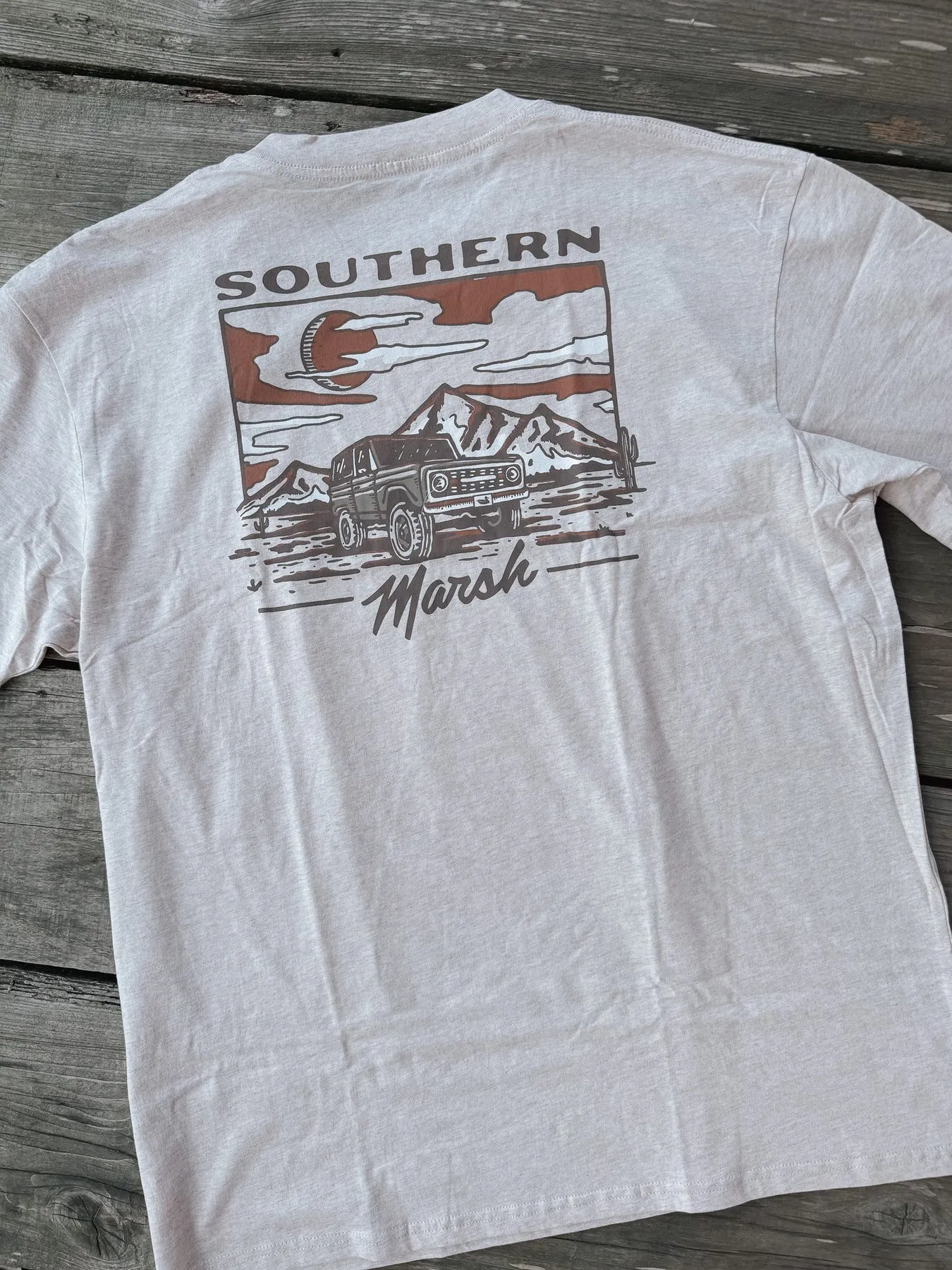 MEN'S SOUTHERN MARSH HIGH DESERT RODEO TSHIRT IN WASHED OATMEAL