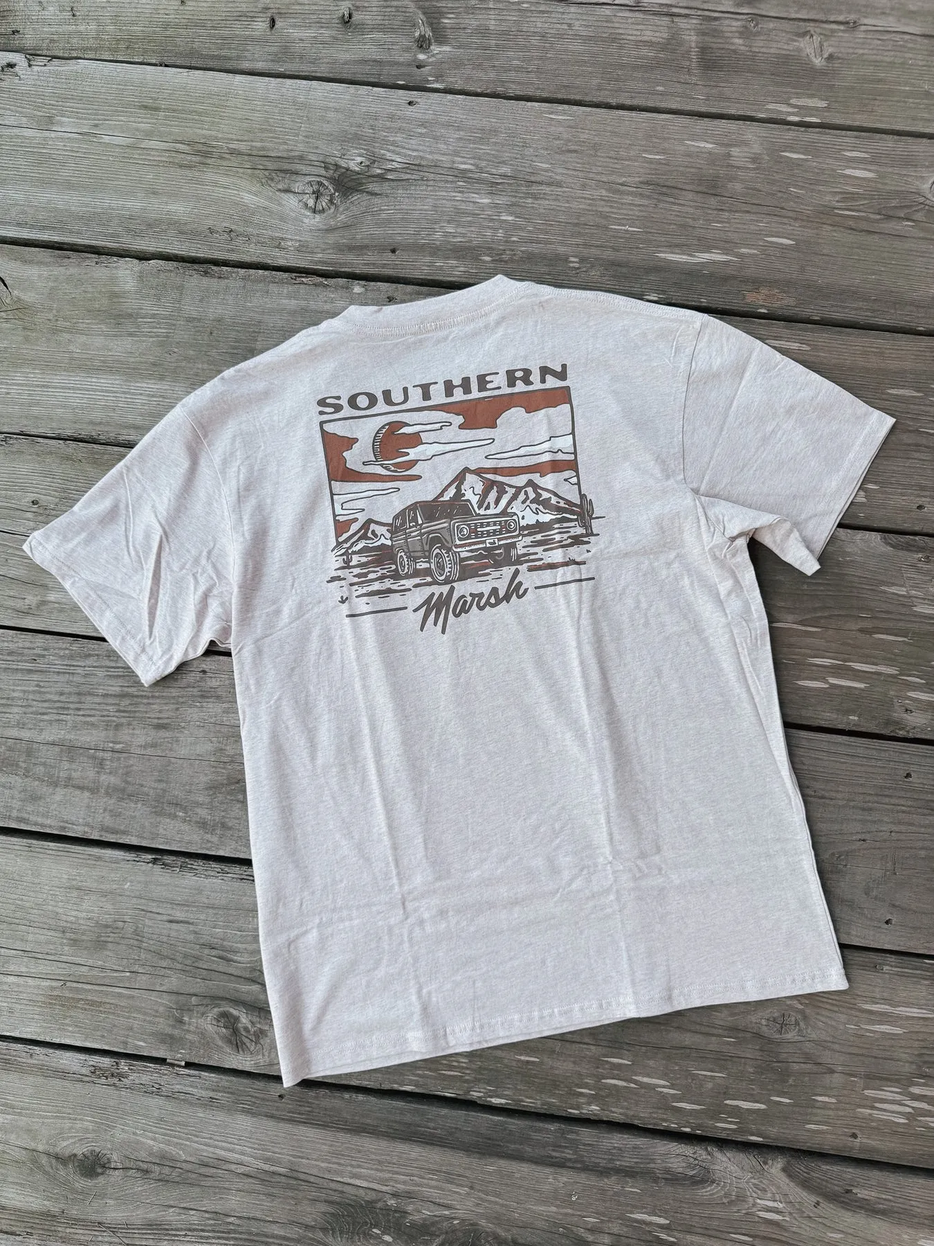 MEN'S SOUTHERN MARSH HIGH DESERT RODEO TSHIRT IN WASHED OATMEAL