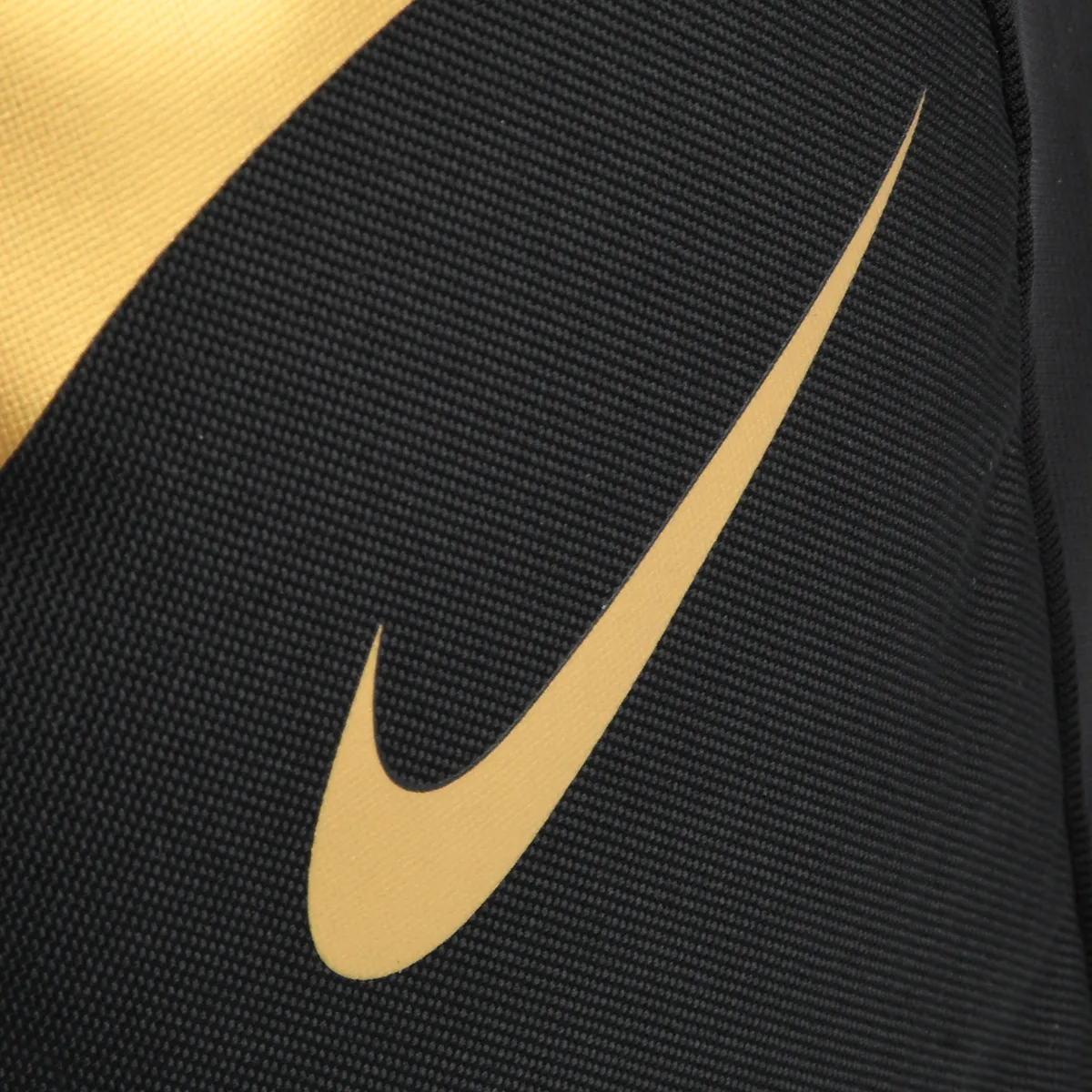 Mochila Nike Academy Team 2.3