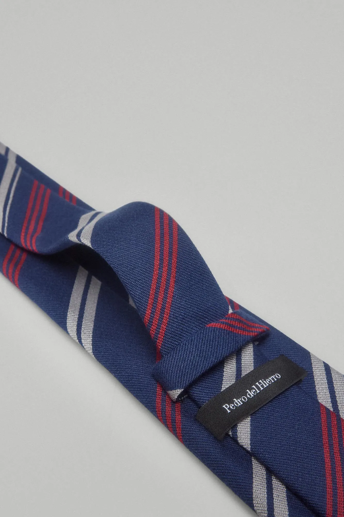 Natural silk tie