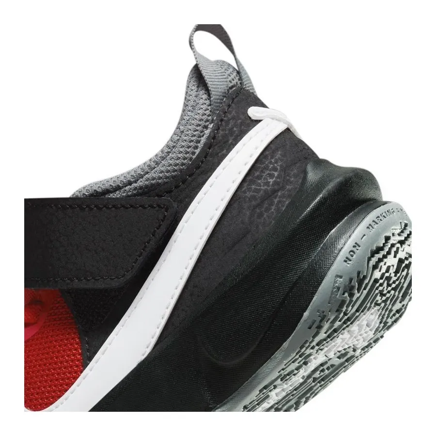 NIKE TEAM HUSTLE D 10 PS CW6736607
