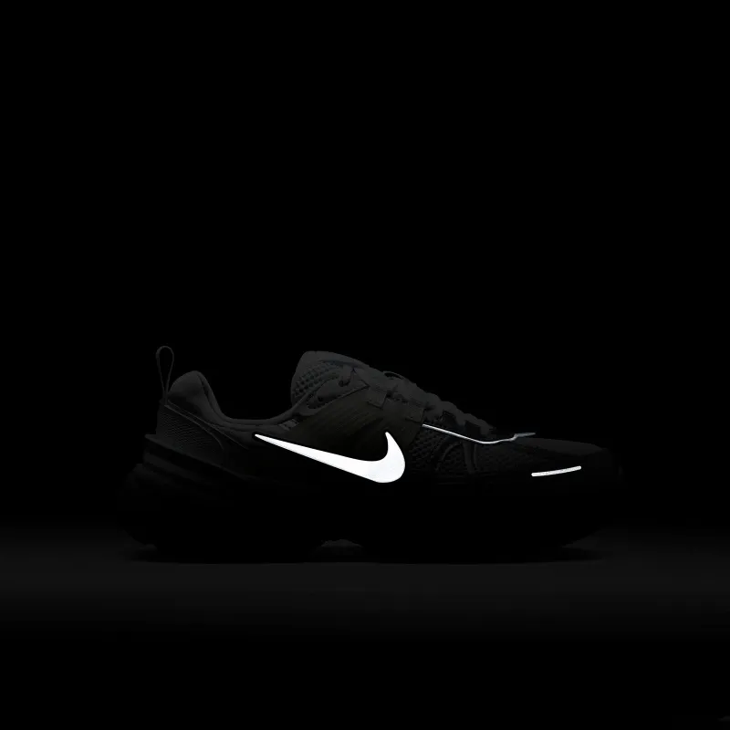 NIKE V2K RUN FD0736104