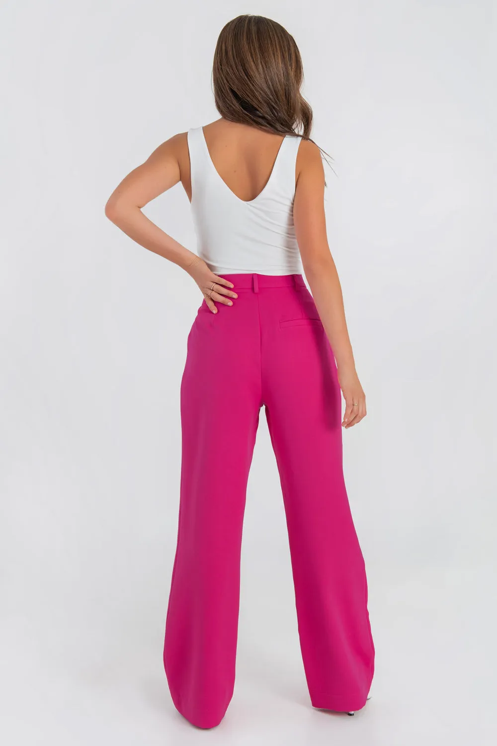 Pantalón cintura alta con pinzas wide leg fit