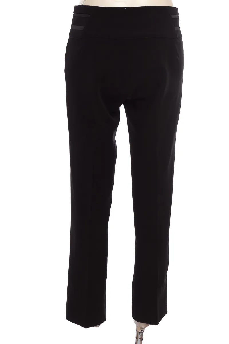PANTALóN COLOR NEGRO  MODA Y STILO