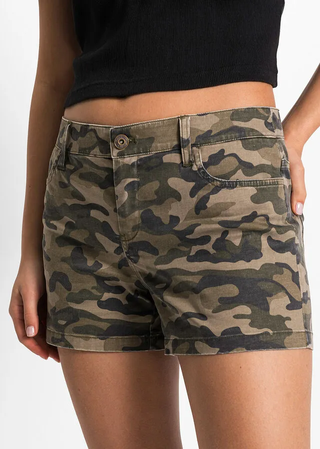 Pantalón corto con estampado de camuflaje Verde oliva estampado