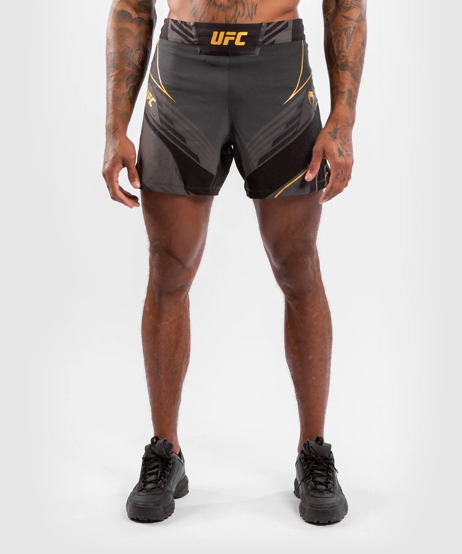 PANTALóN DE MMA PARA HOMBRE UFC VENUM AUTHENTIC FIGHT NIGHT – MODELO CORTO  CAMPEóN