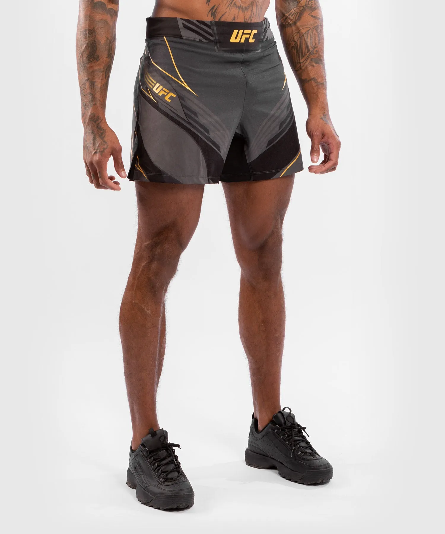 PANTALóN DE MMA PARA HOMBRE UFC VENUM AUTHENTIC FIGHT NIGHT – MODELO CORTO  CAMPEóN