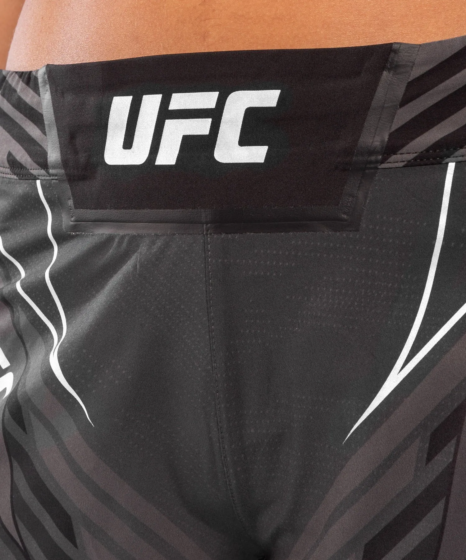 PANTALóN DE MMA PARA MUJER UFC VENUM AUTHENTIC FIGHT NIGHT – MODELO CORTO  NEGRO