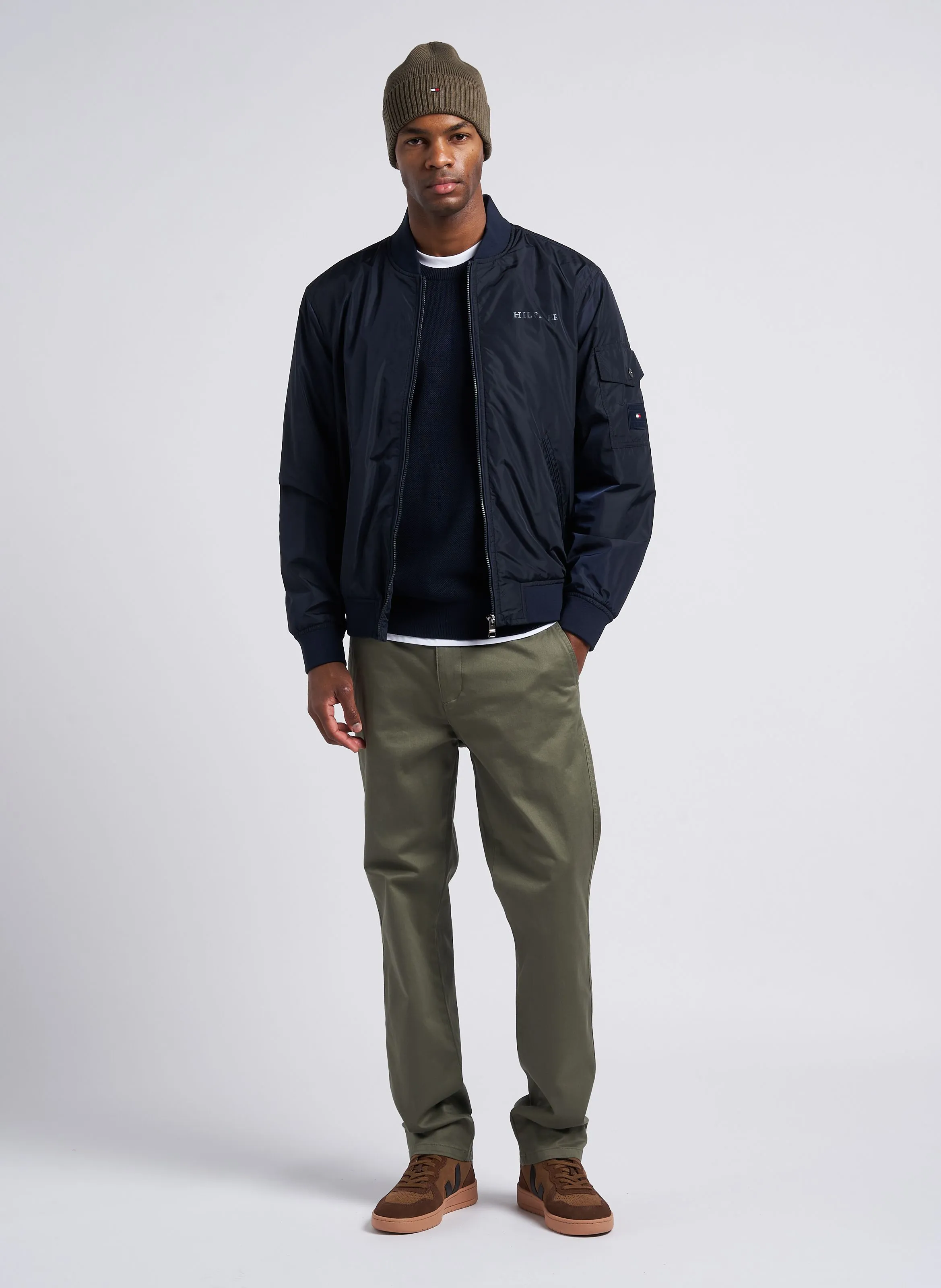 Pantalón slim de mezcla de algodón en caqui