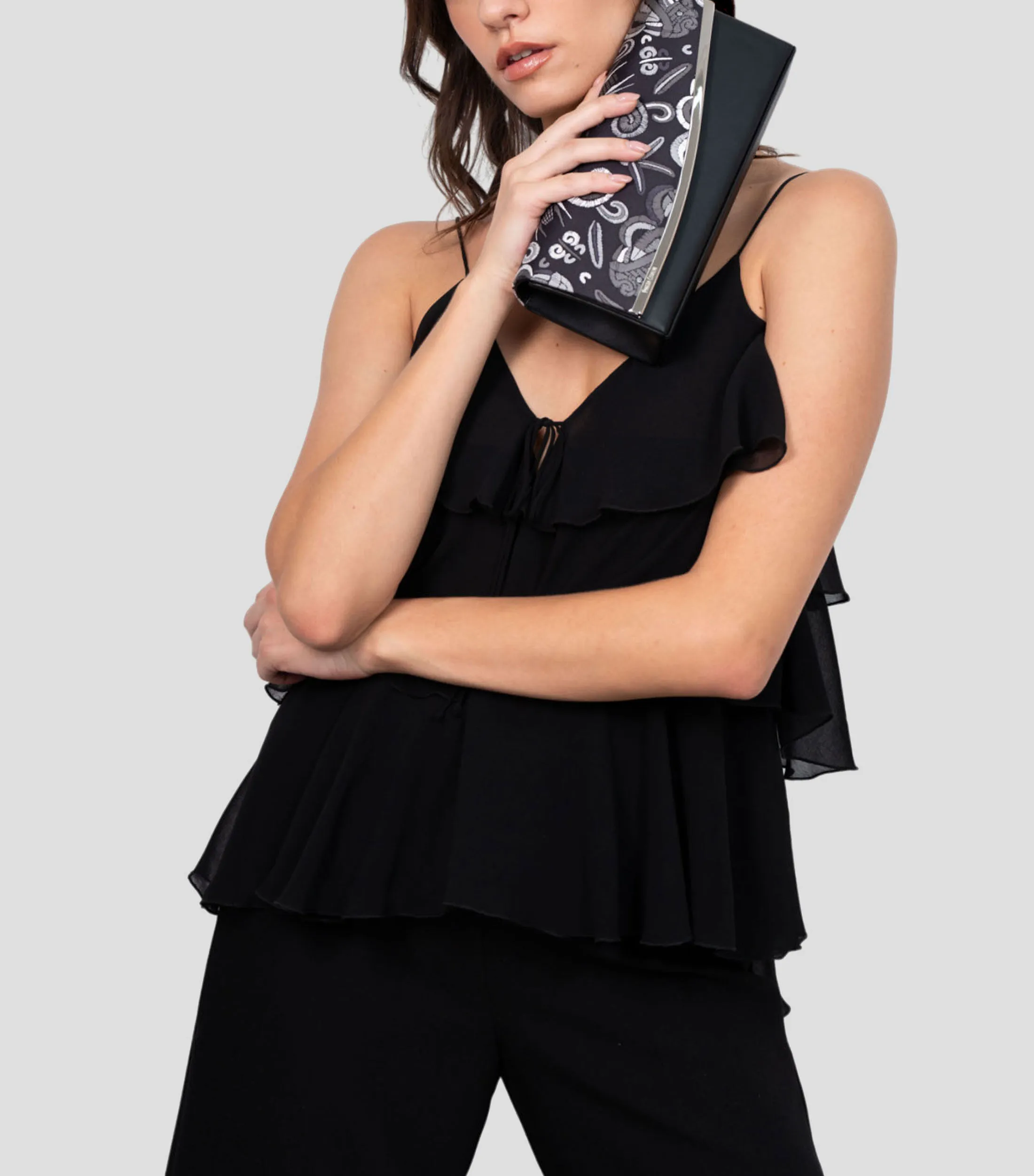 Pineda Covalin Bolso clutch gris en piel Akbal Quetzalcóatl Mujer