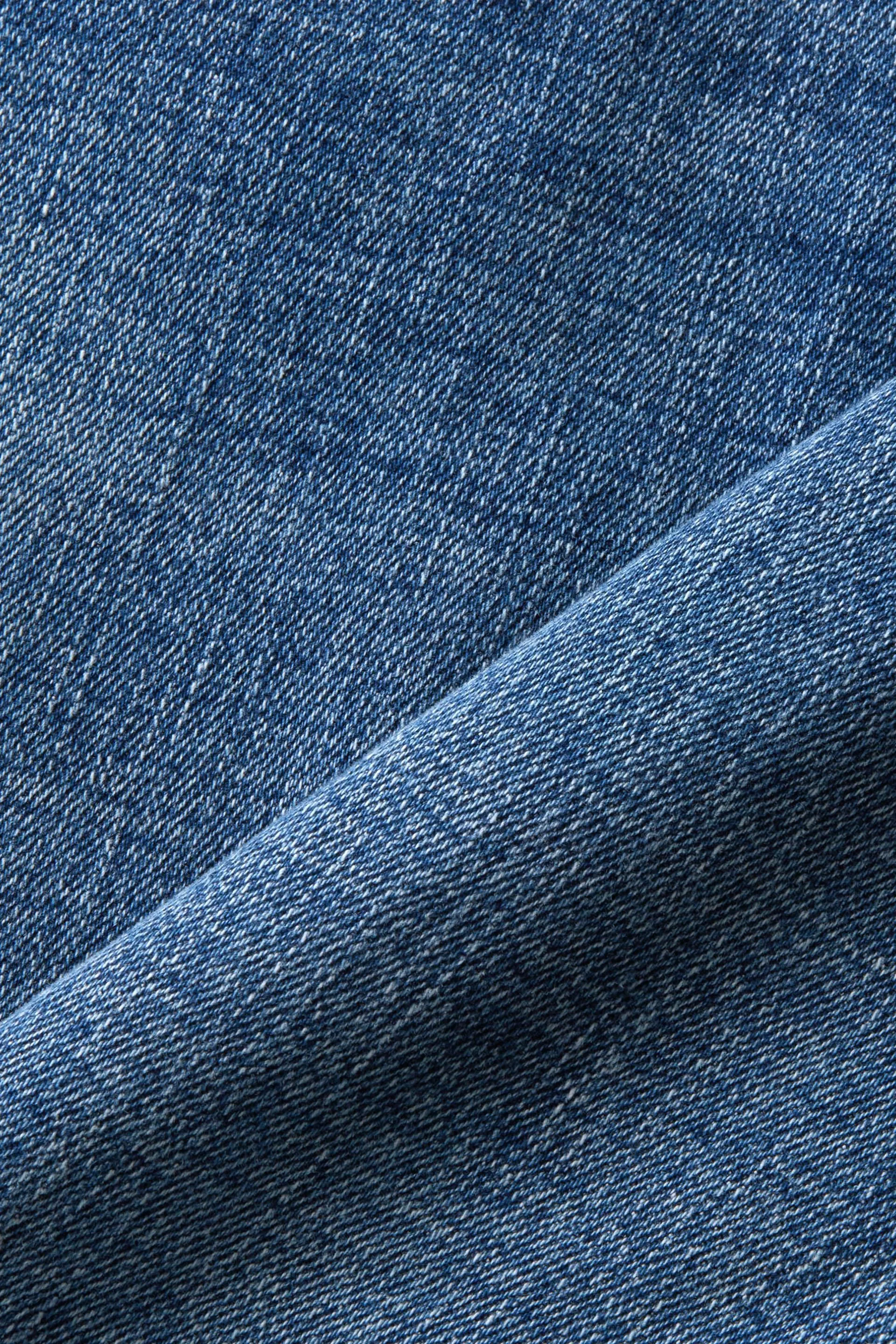 RECICLADOS: JEANS MIDRISE SKINNY FIT EL&AACUTE;STICOS
