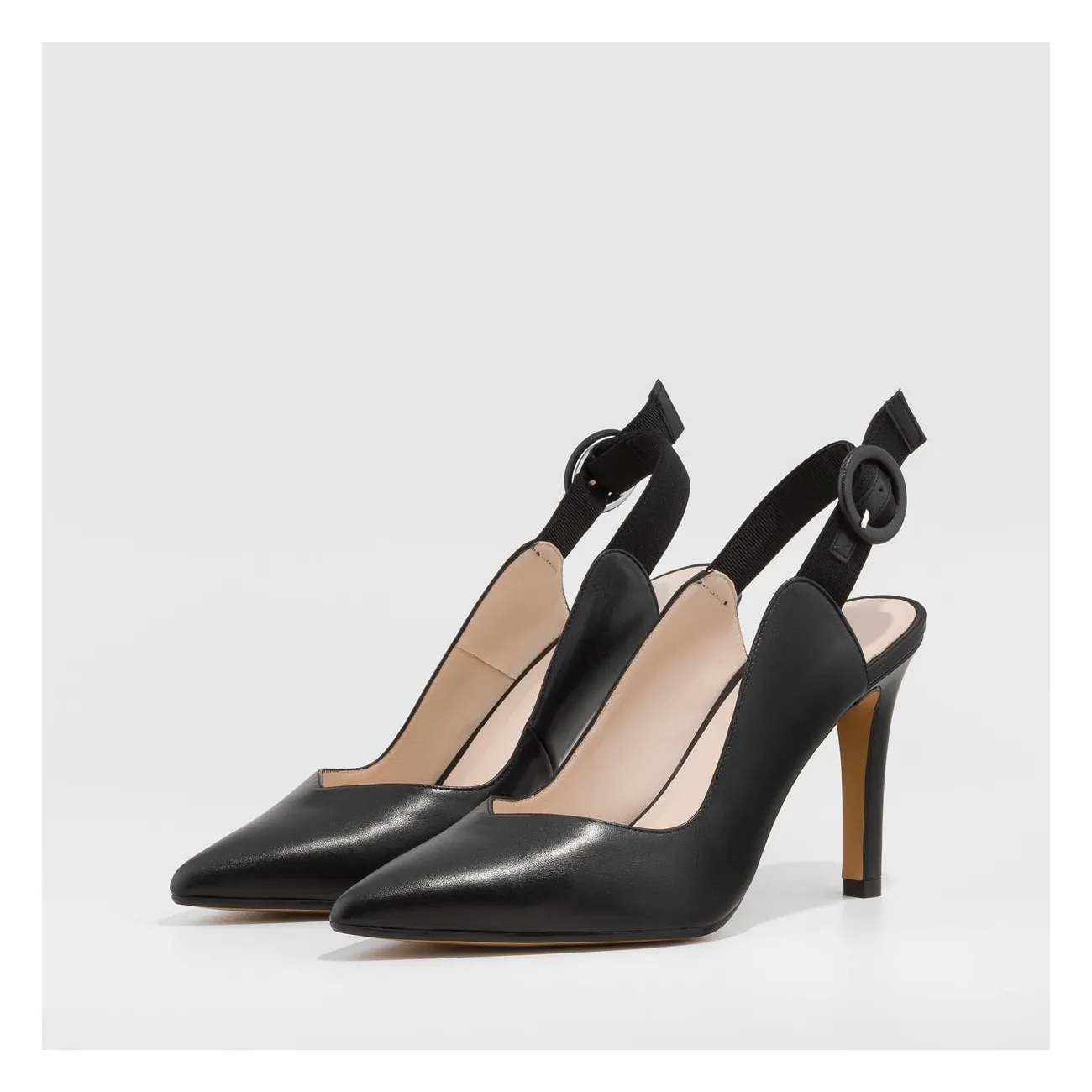 RUTIA BLACK