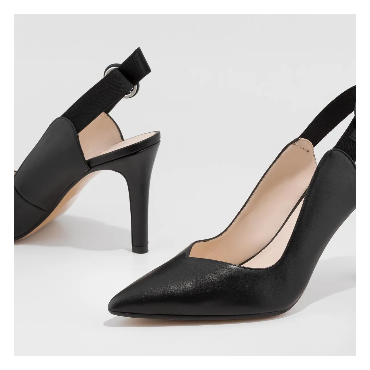RUTIA BLACK