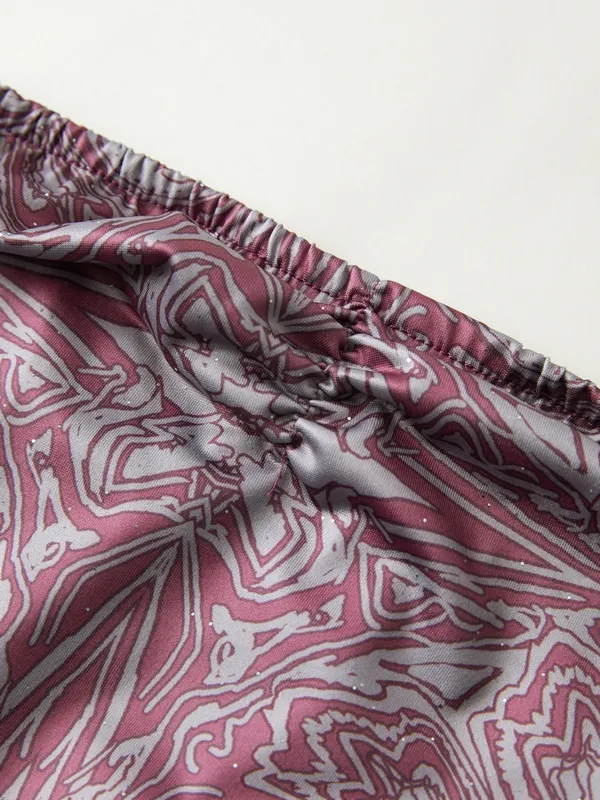 Top corto bandeau con estampado aleatorio