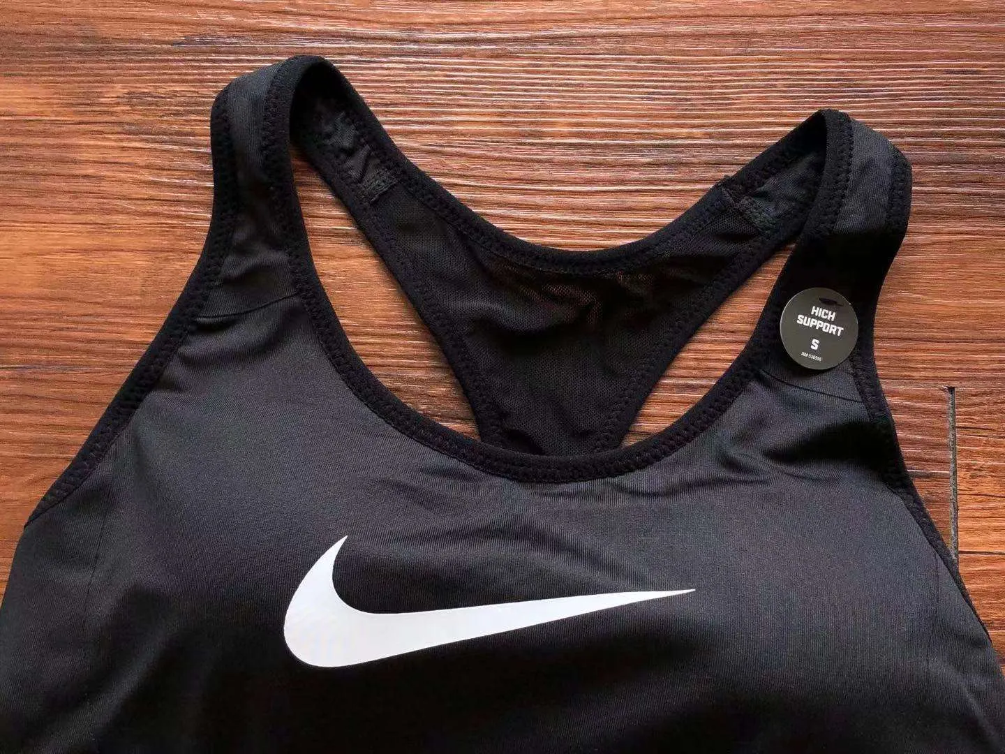 Top Nike – White & Black