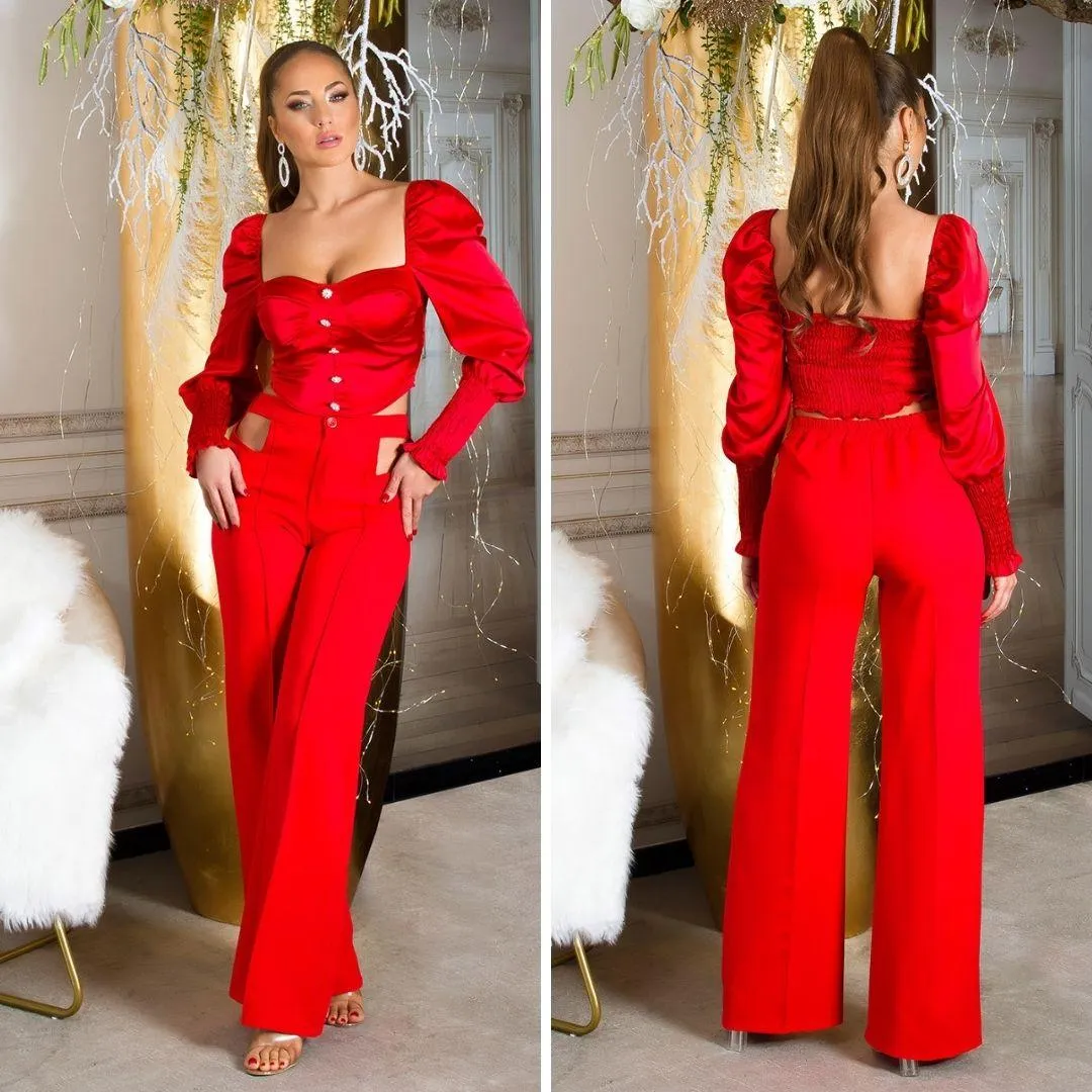 Top satinado rojo con brillantes 